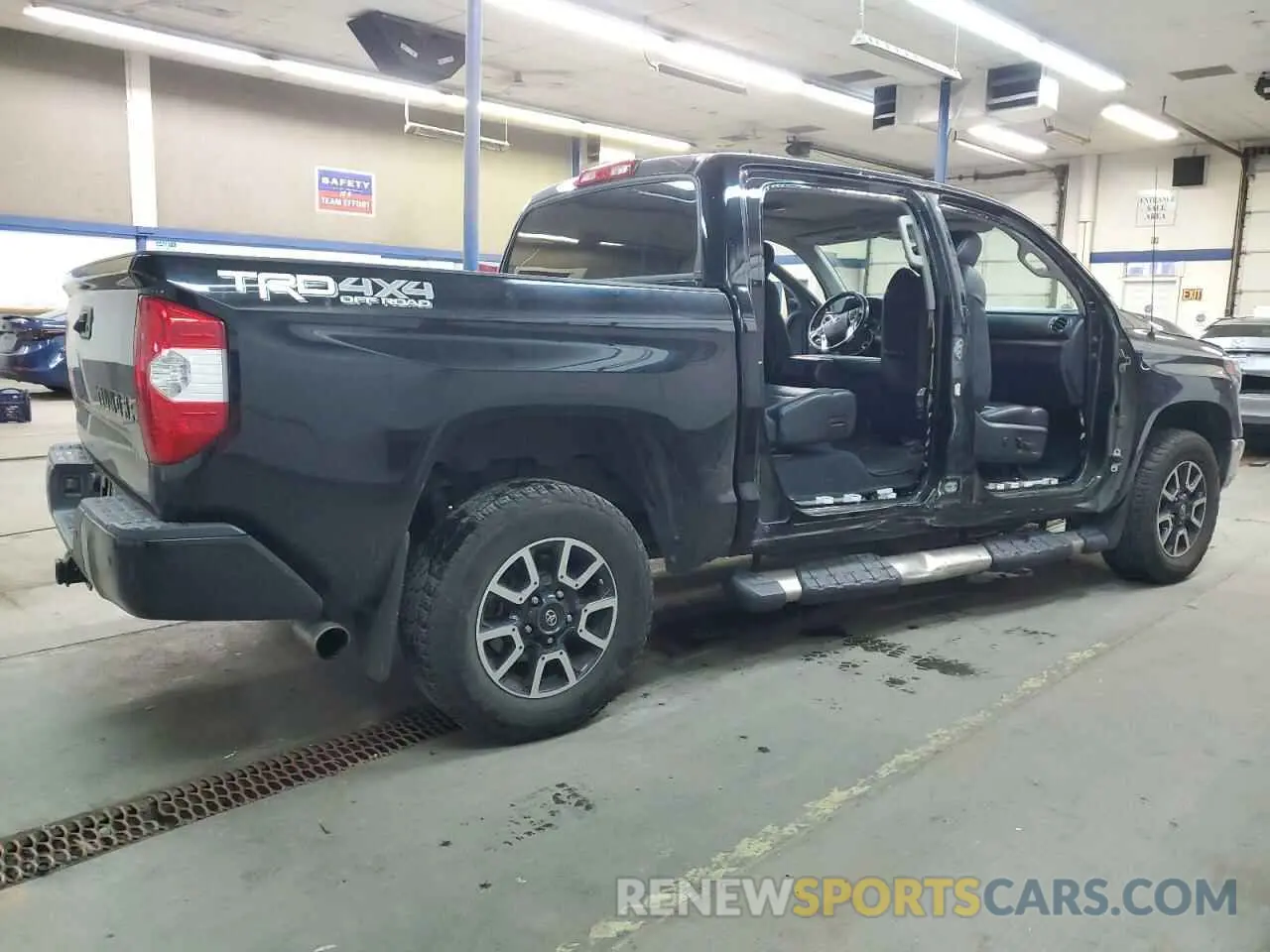 3 Photograph of a damaged car 5TFHY5F19KX800847 TOYOTA TUNDRA 2019