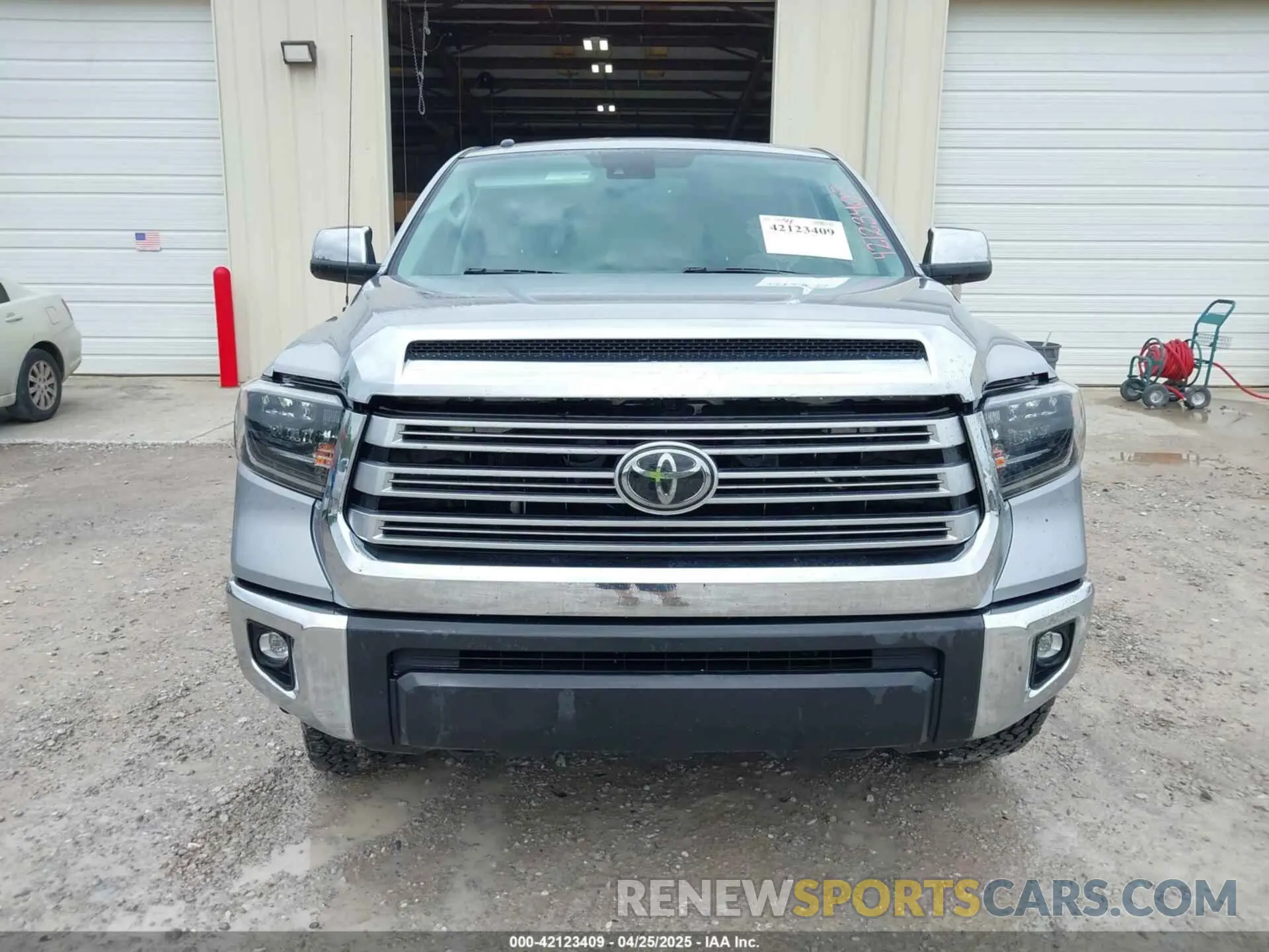 11 Photograph of a damaged car 5TFHY5F1XKX797358 TOYOTA TUNDRA 2019