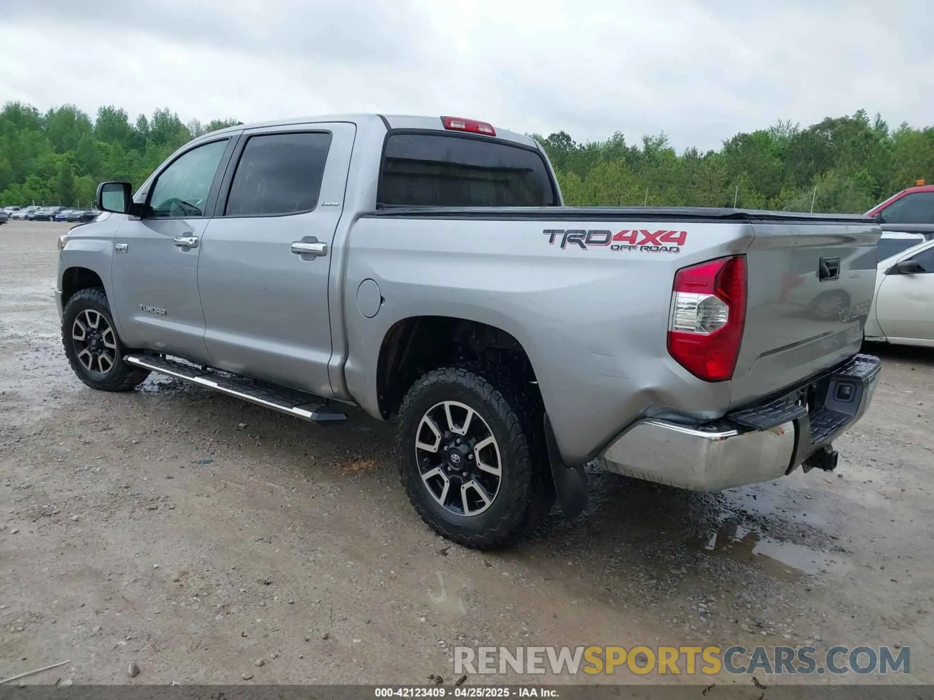 3 Photograph of a damaged car 5TFHY5F1XKX797358 TOYOTA TUNDRA 2019