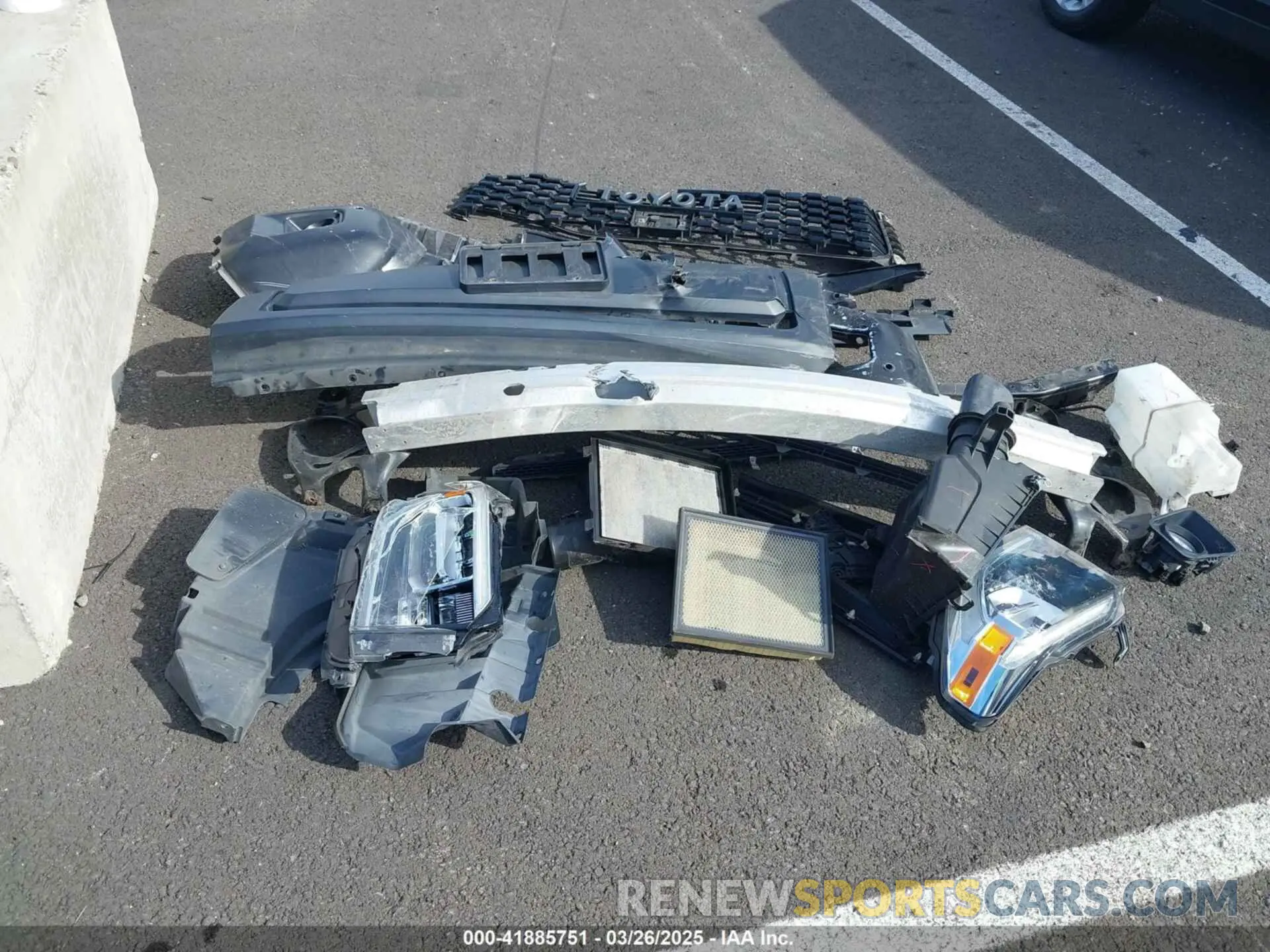 12 Photograph of a damaged car 5TFHY5F1XKX800565 TOYOTA TUNDRA 2019