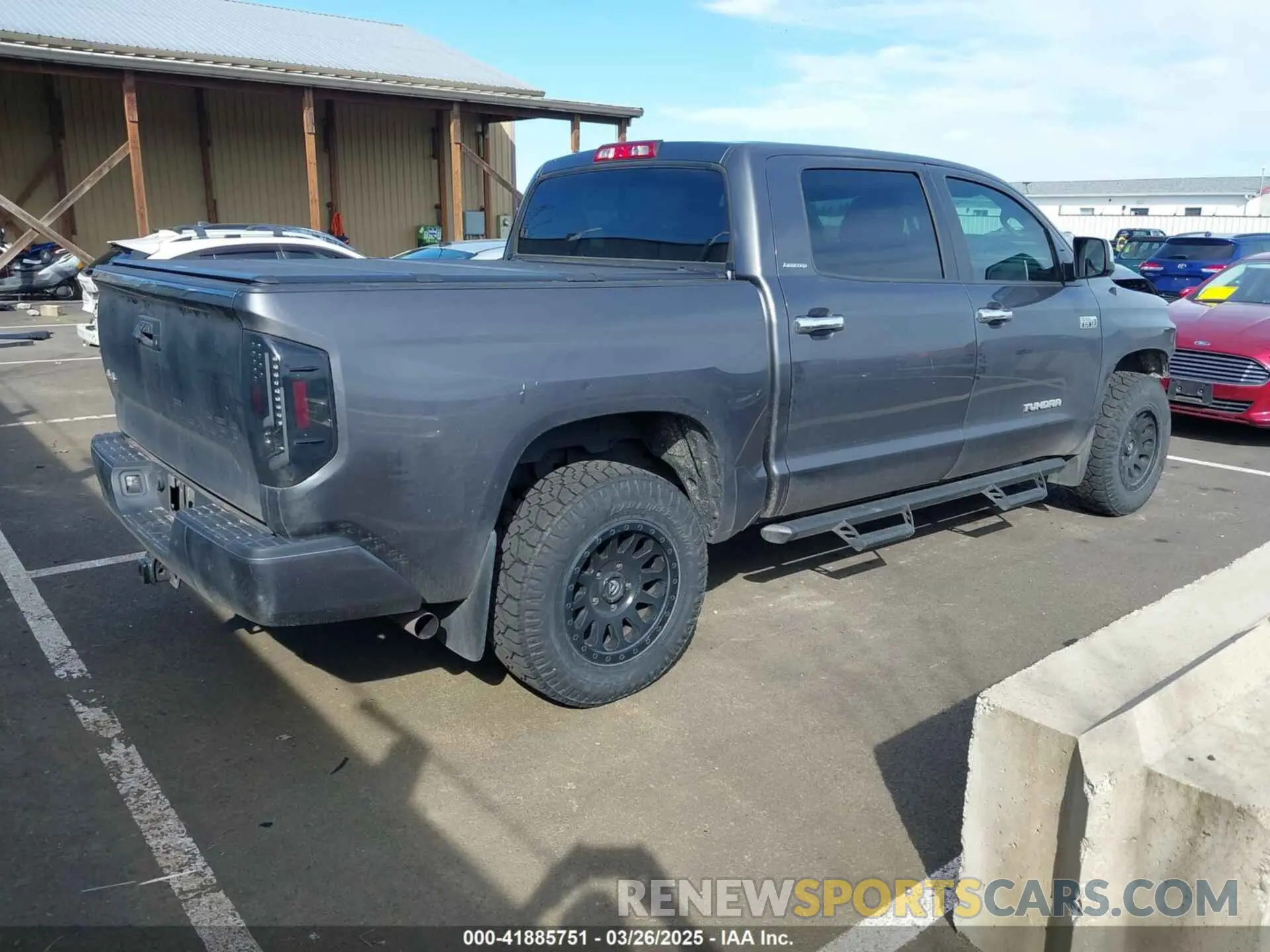 4 Photograph of a damaged car 5TFHY5F1XKX800565 TOYOTA TUNDRA 2019