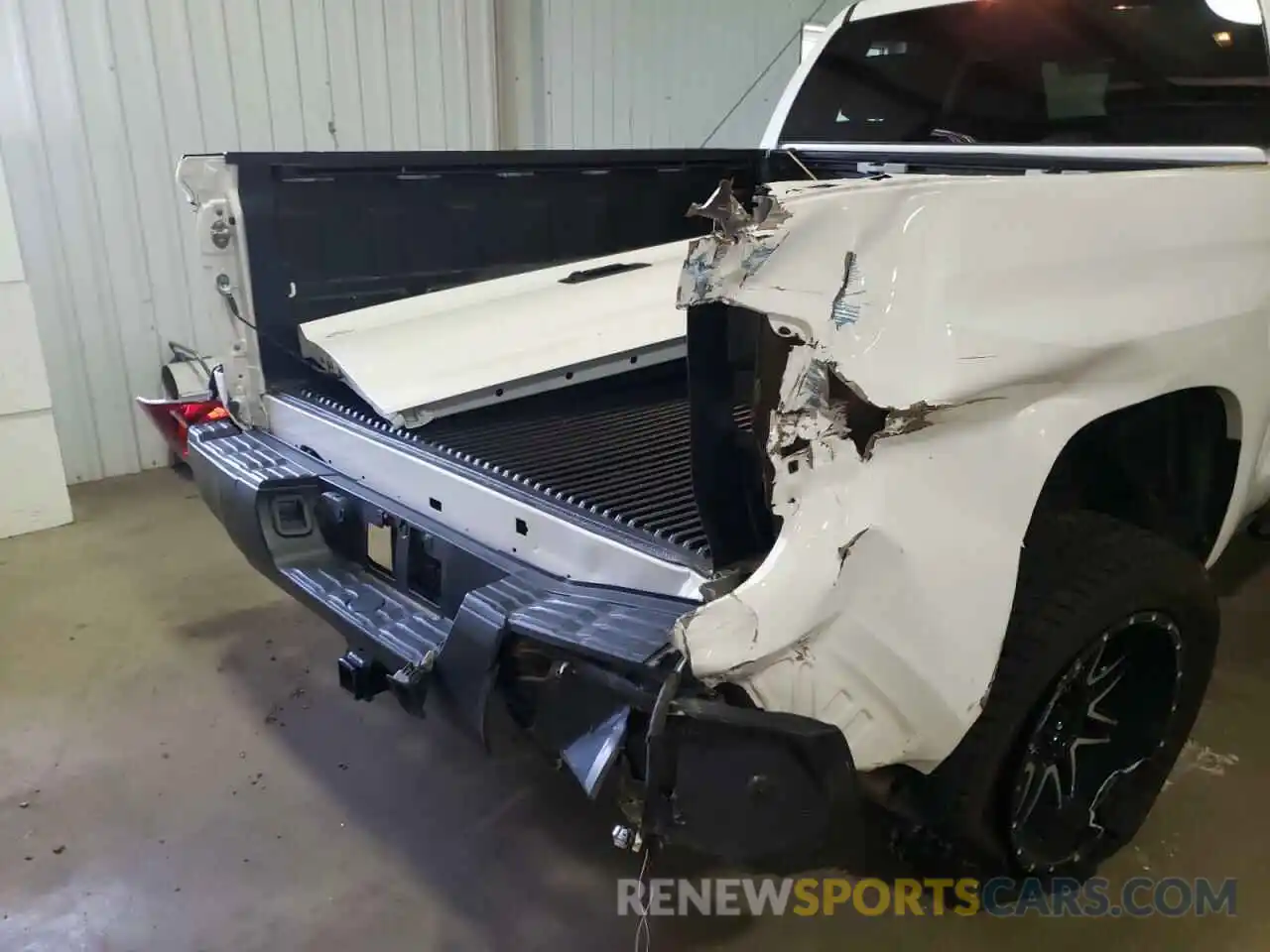 9 Photograph of a damaged car 5TFRM5F10KX136972 TOYOTA TUNDRA 2019