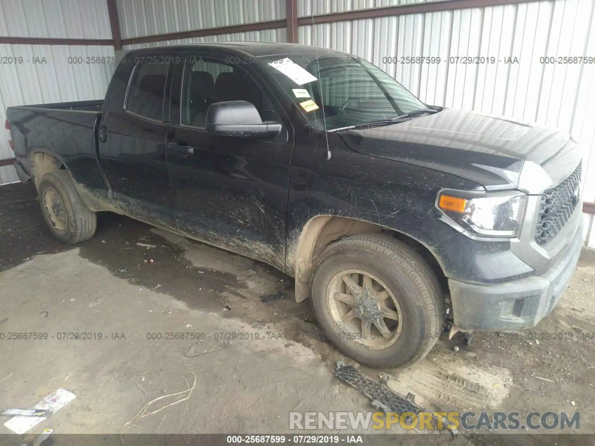 1 Photograph of a damaged car 5TFRM5F10KX139547 TOYOTA TUNDRA 2019