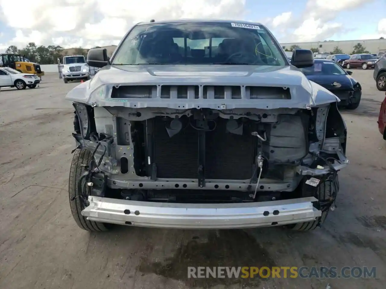 9 Photograph of a damaged car 5TFRM5F10KX144022 TOYOTA TUNDRA 2019