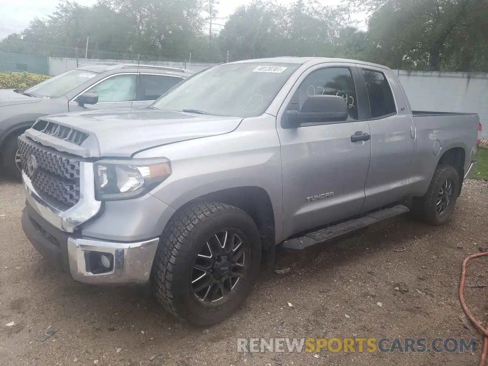 2 Photograph of a damaged car 5TFRM5F12KX136911 TOYOTA TUNDRA 2019