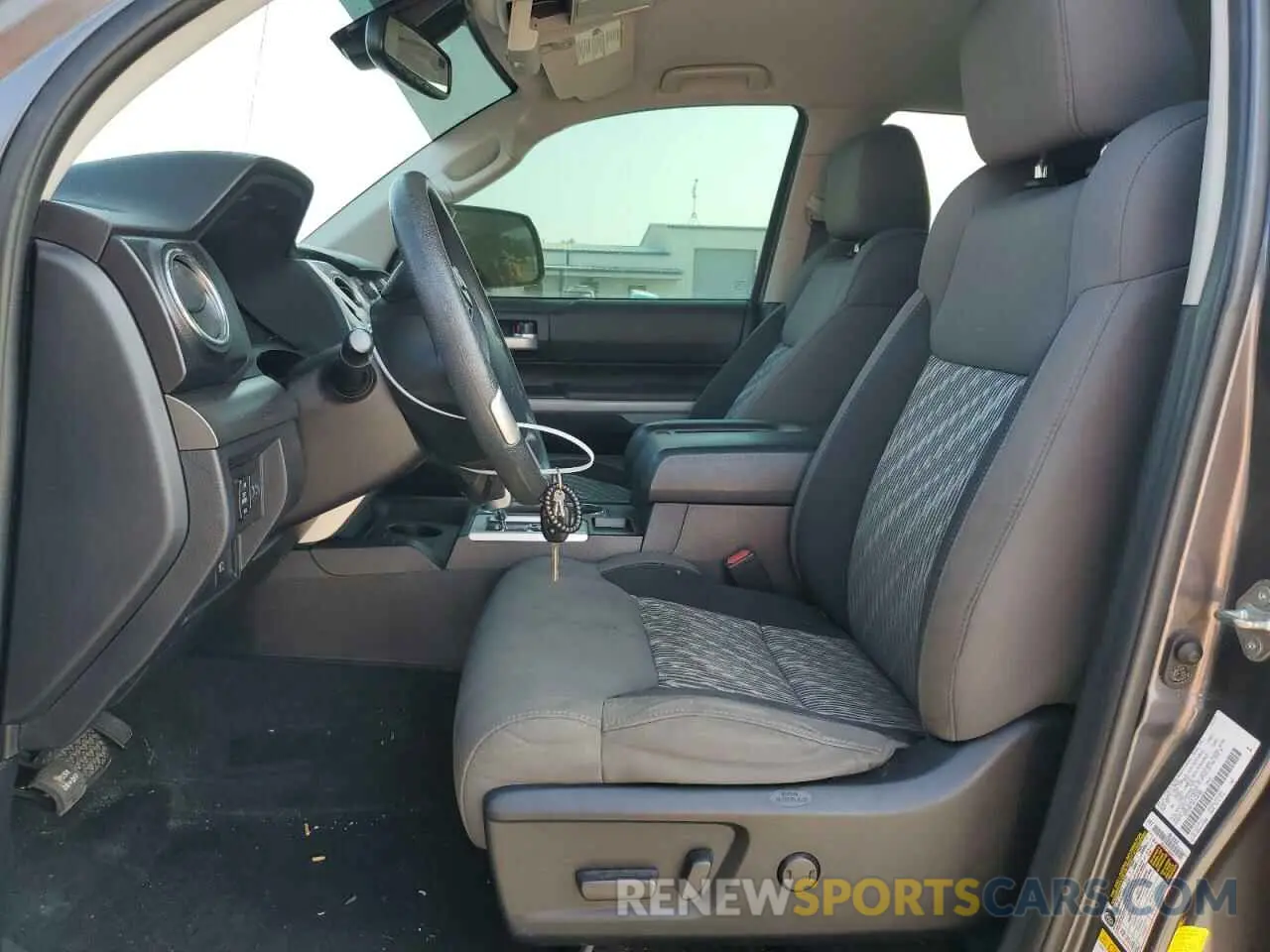 7 Photograph of a damaged car 5TFRM5F12KX140506 TOYOTA TUNDRA 2019