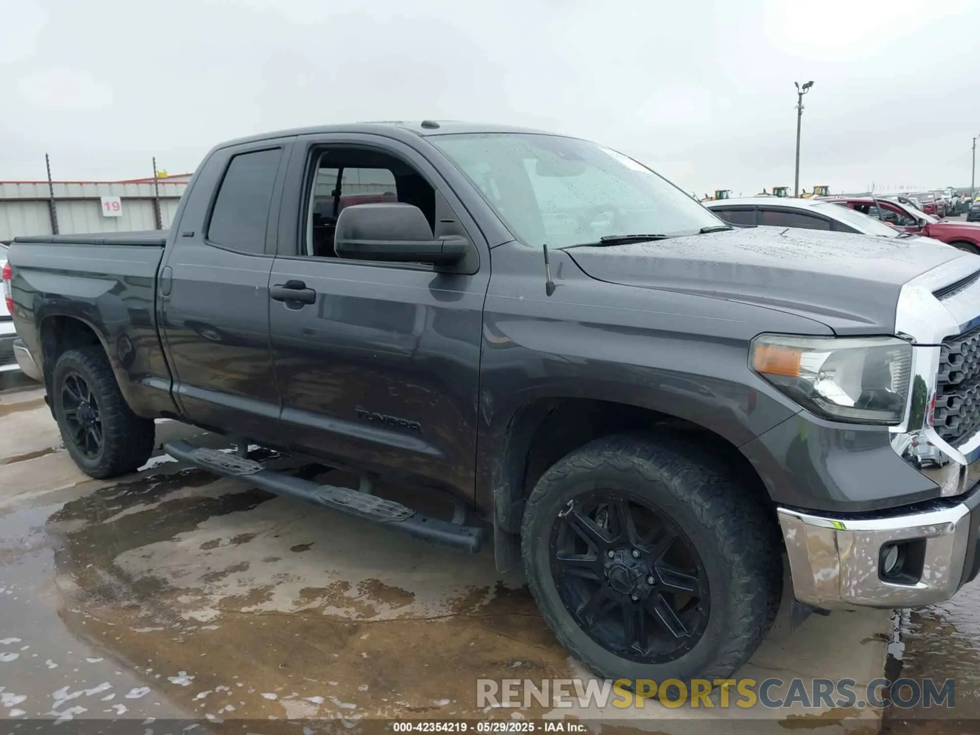 13 Photograph of a damaged car 5TFRM5F13KX134892 TOYOTA TUNDRA 2019
