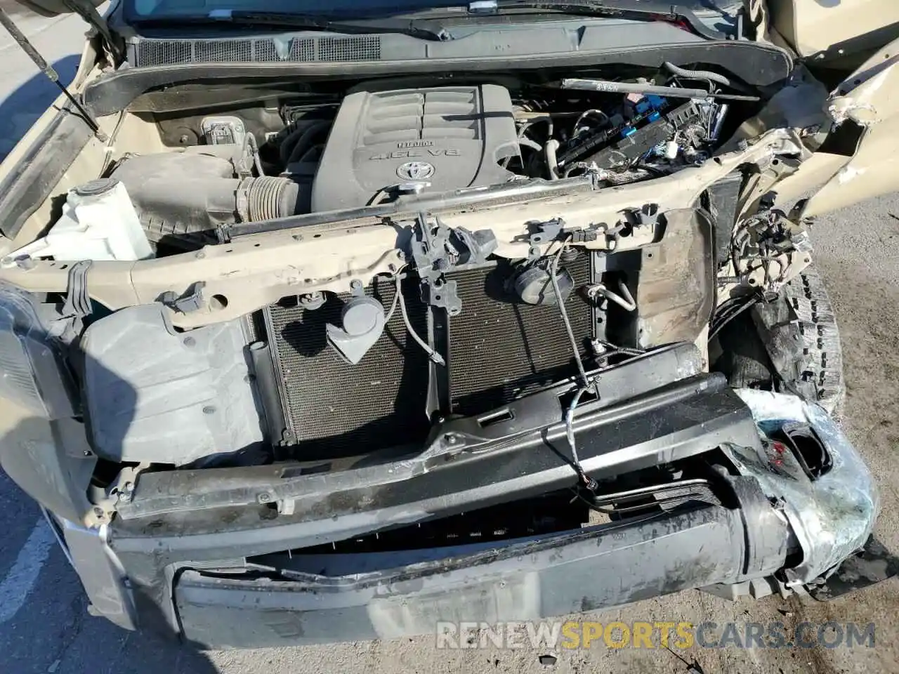 11 Photograph of a damaged car 5TFRM5F13KX139025 TOYOTA TUNDRA 2019