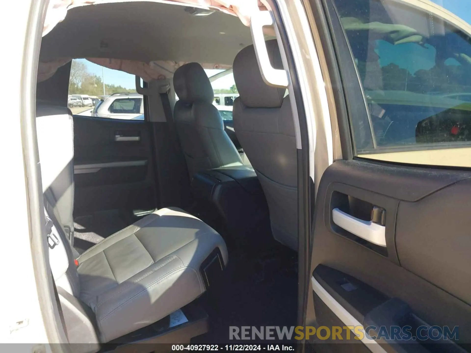 8 Photograph of a damaged car 5TFRM5F15KX136353 TOYOTA TUNDRA 2019