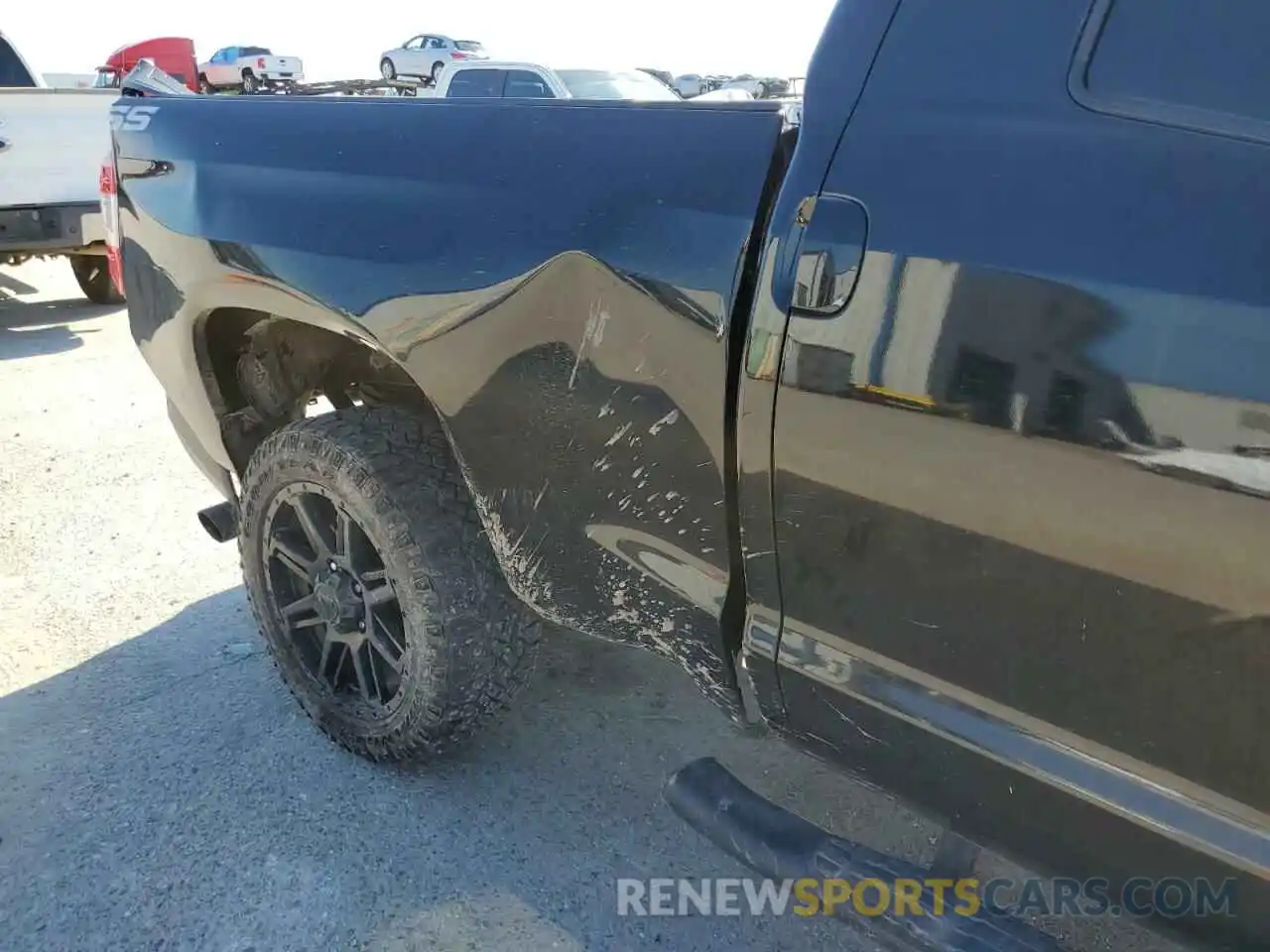 9 Photograph of a damaged car 5TFRM5F16KX139861 TOYOTA TUNDRA 2019