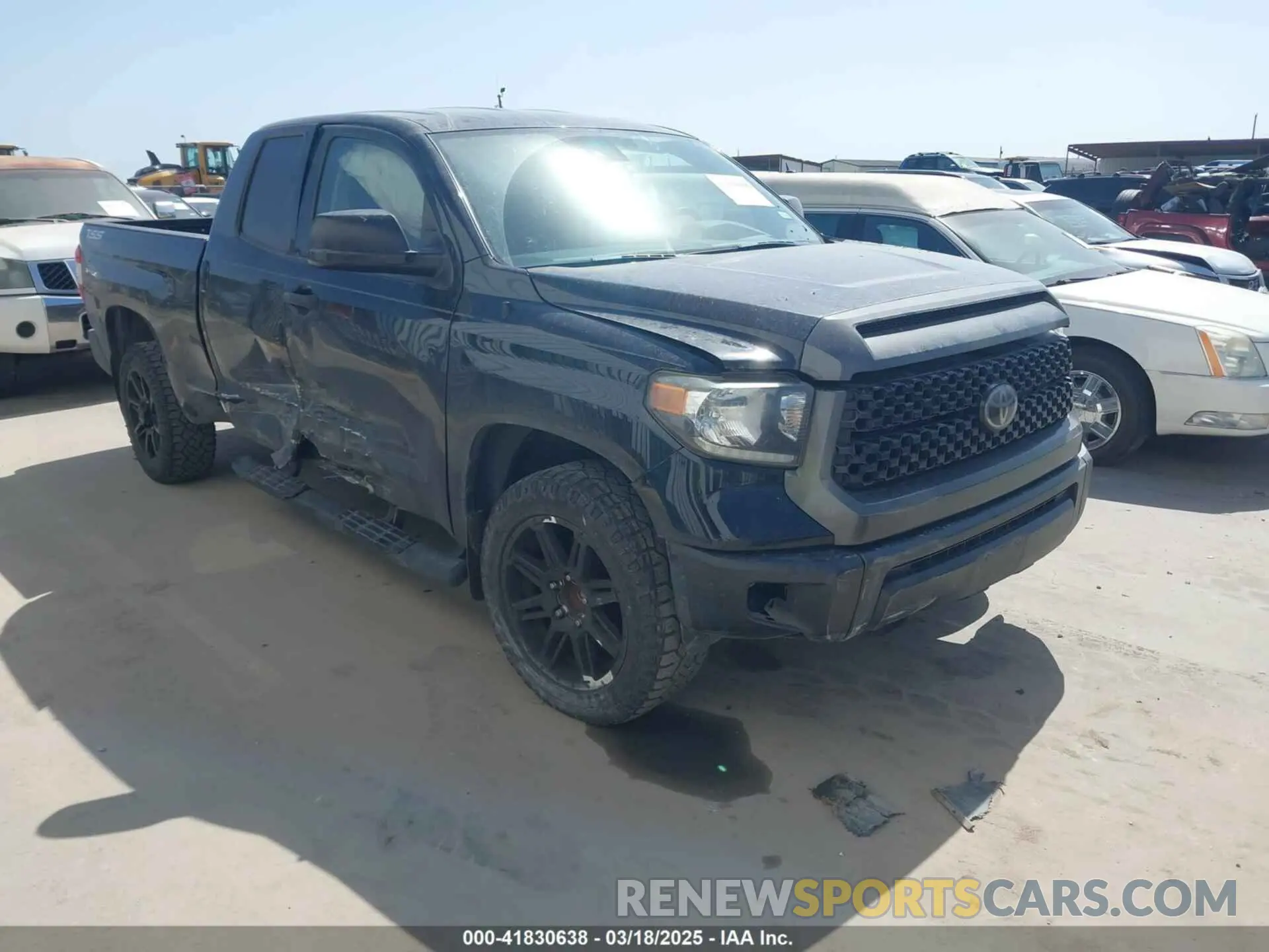 1 Photograph of a damaged car 5TFRM5F16KX140346 TOYOTA TUNDRA 2019