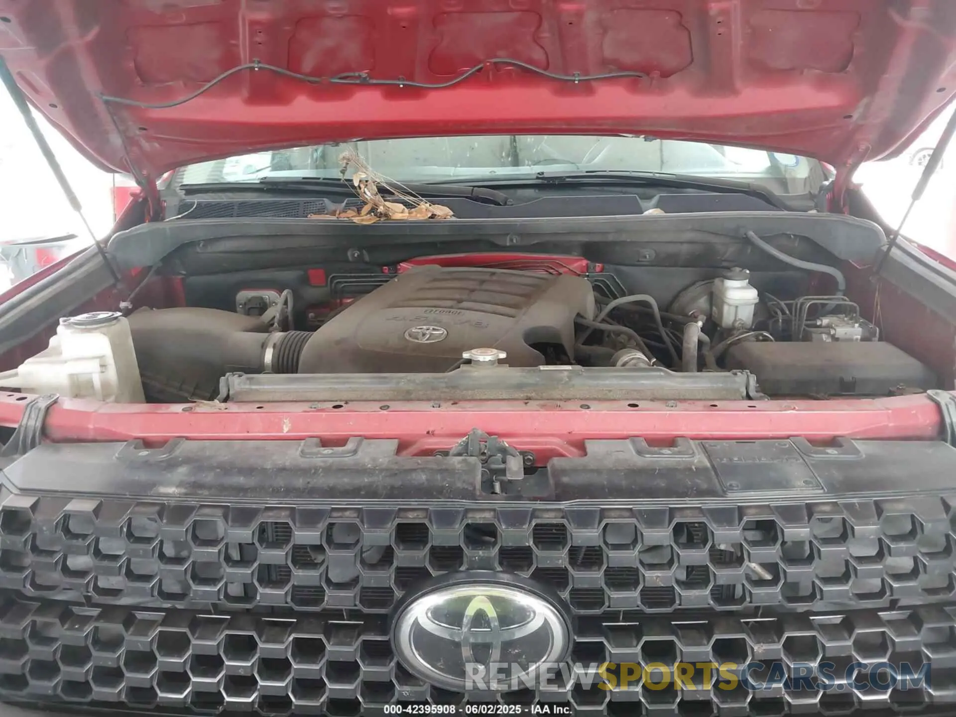 10 Photograph of a damaged car 5TFRM5F16KX141657 TOYOTA TUNDRA 2019