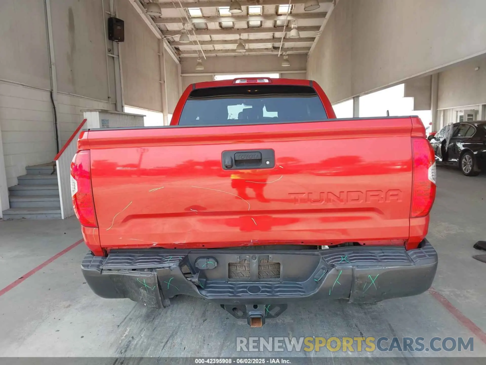 16 Photograph of a damaged car 5TFRM5F16KX141657 TOYOTA TUNDRA 2019