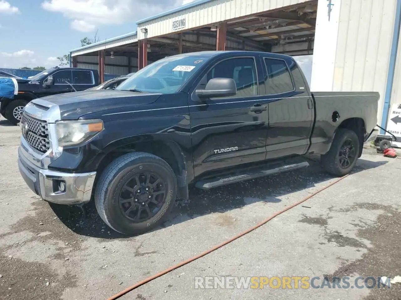 1 Photograph of a damaged car 5TFRM5F18KX138260 TOYOTA TUNDRA 2019