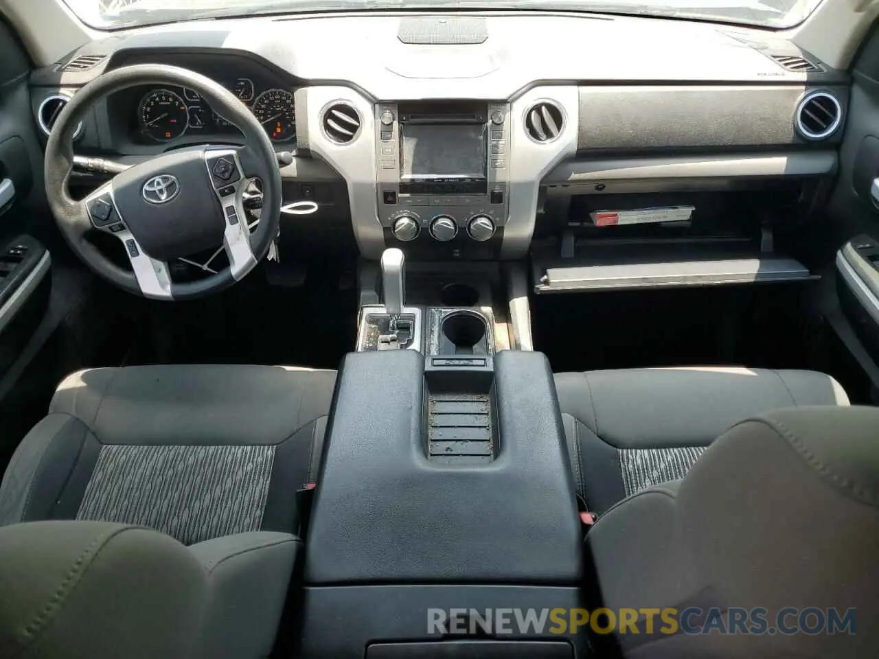 8 Photograph of a damaged car 5TFRM5F18KX138260 TOYOTA TUNDRA 2019