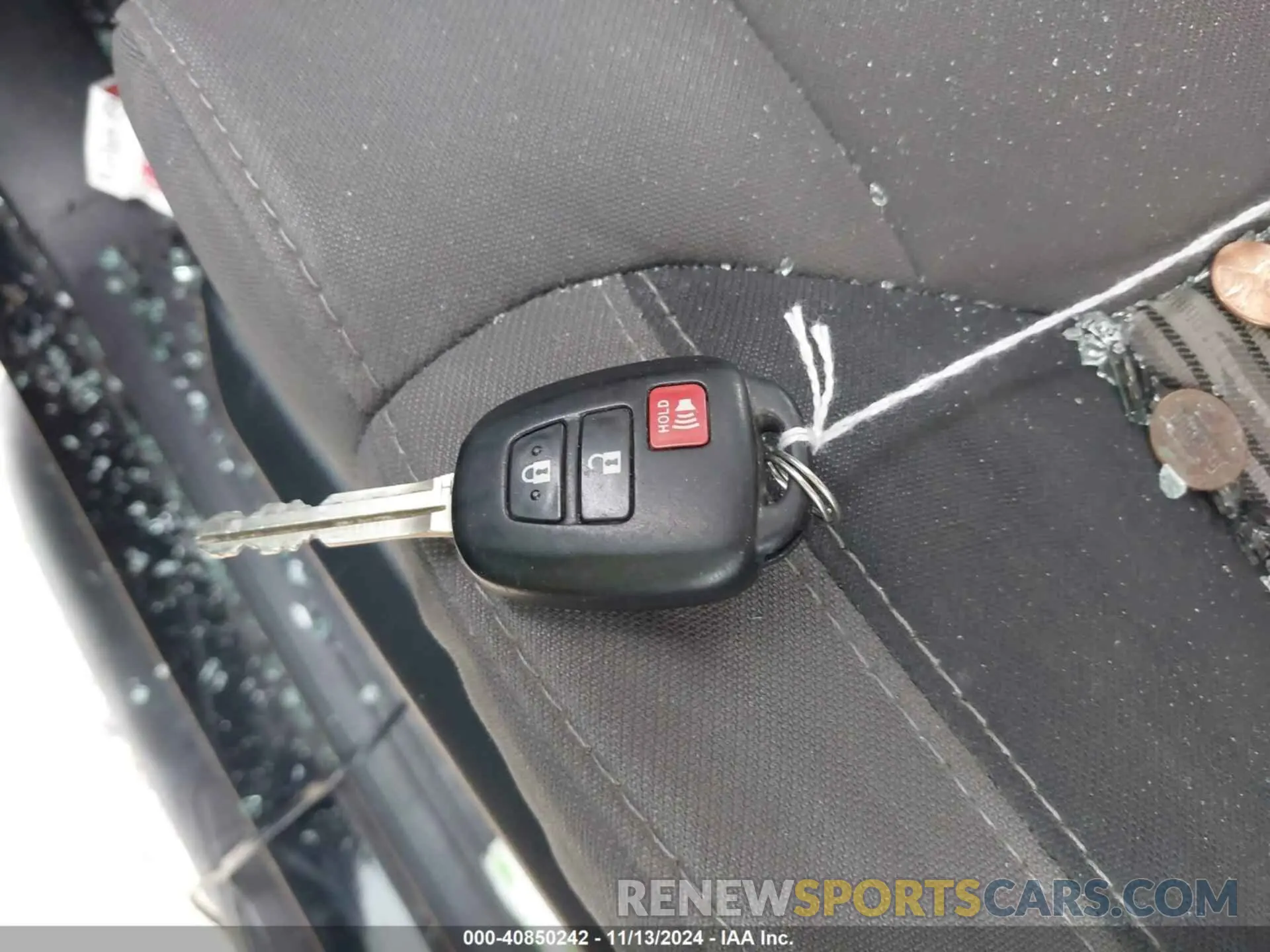 11 Photograph of a damaged car 5TFRM5F18KX144298 TOYOTA TUNDRA 2019