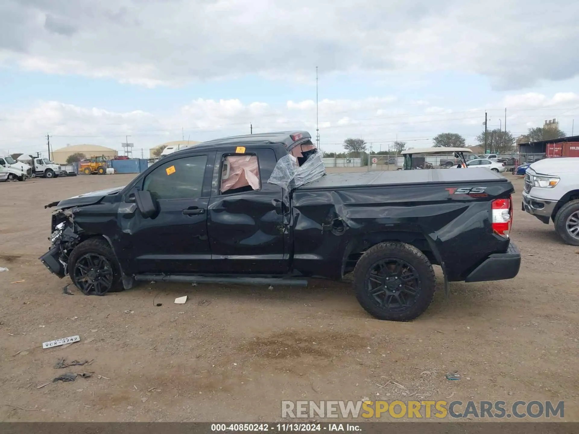 14 Photograph of a damaged car 5TFRM5F18KX144298 TOYOTA TUNDRA 2019