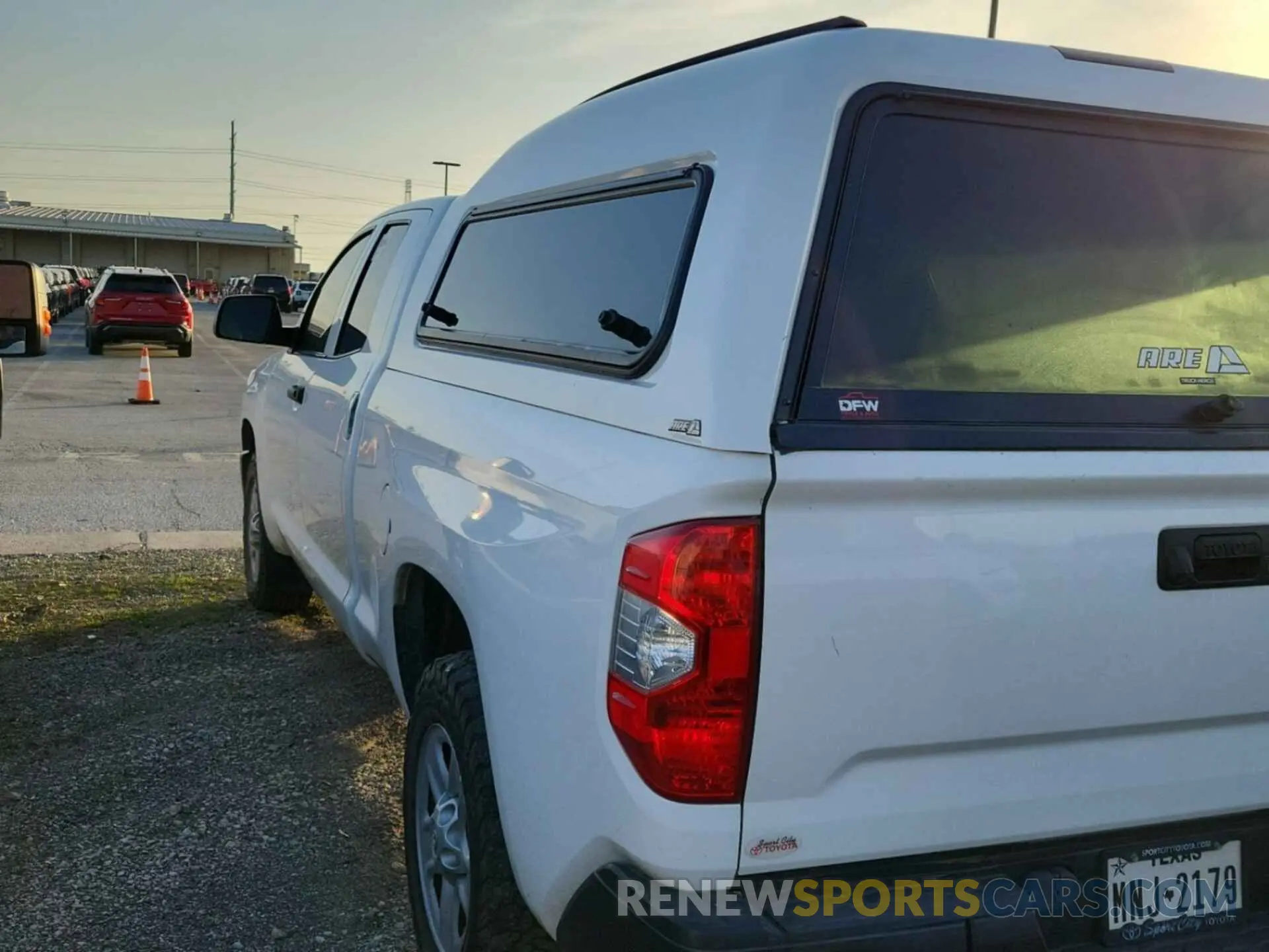 6 Photograph of a damaged car 5TFRM5F19KX140499 TOYOTA TUNDRA 2019