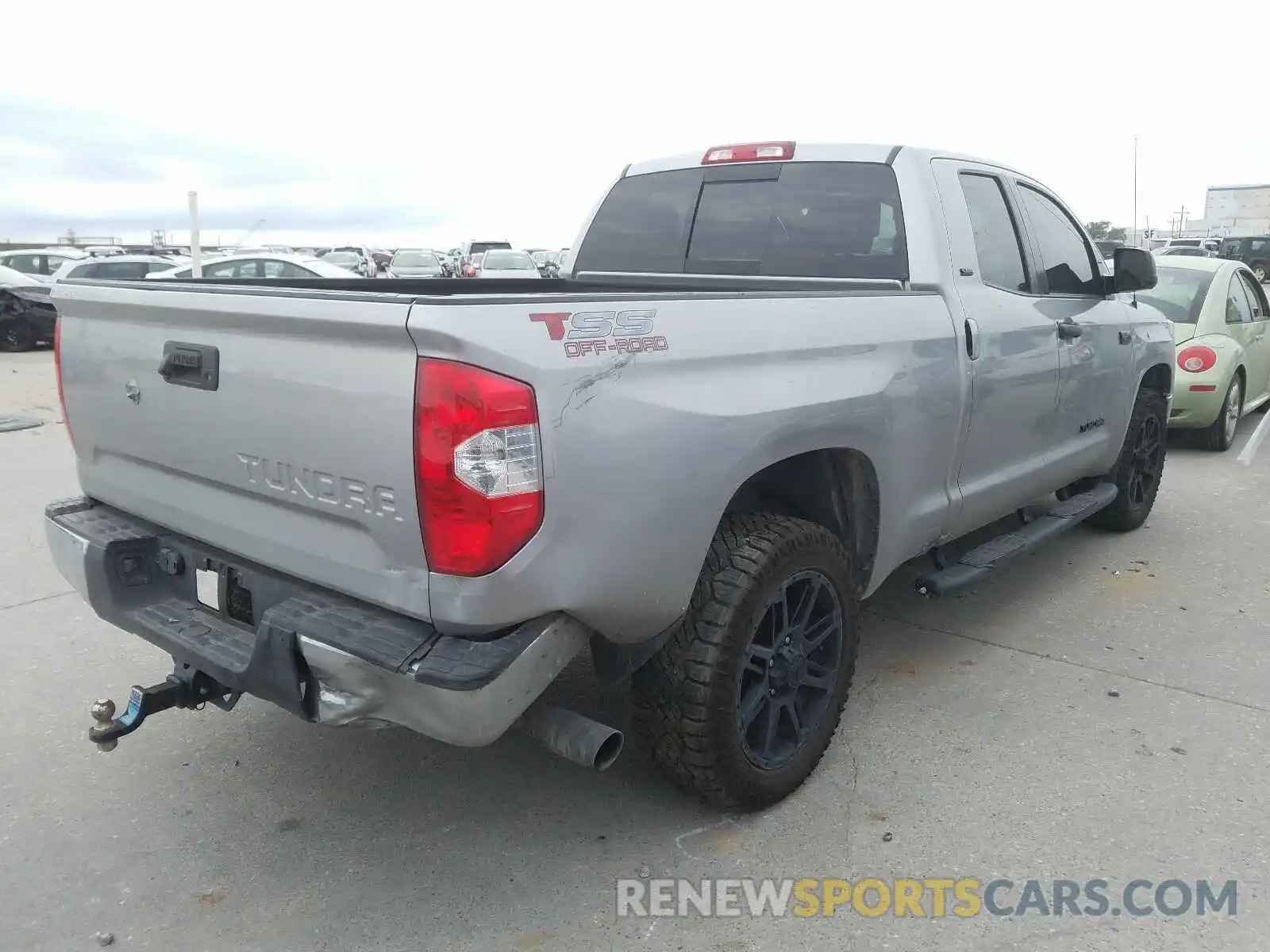 4 Photograph of a damaged car 5TFRY5F10KX247073 TOYOTA TUNDRA 2019