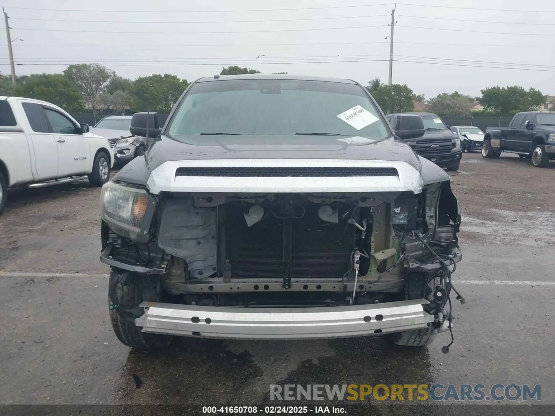 12 Photograph of a damaged car 5TFRY5F16KX246087 TOYOTA TUNDRA 2019