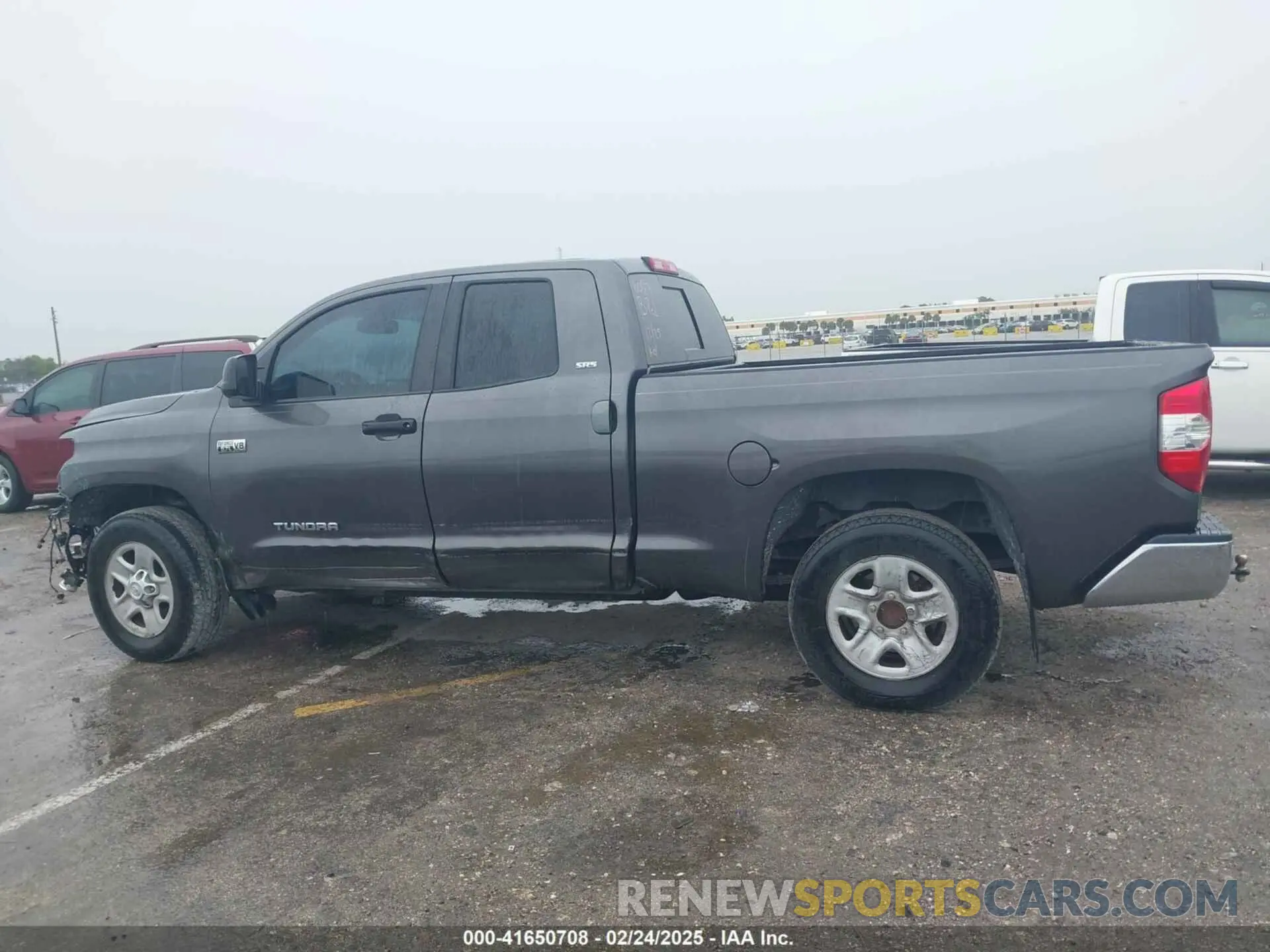 14 Photograph of a damaged car 5TFRY5F16KX246087 TOYOTA TUNDRA 2019