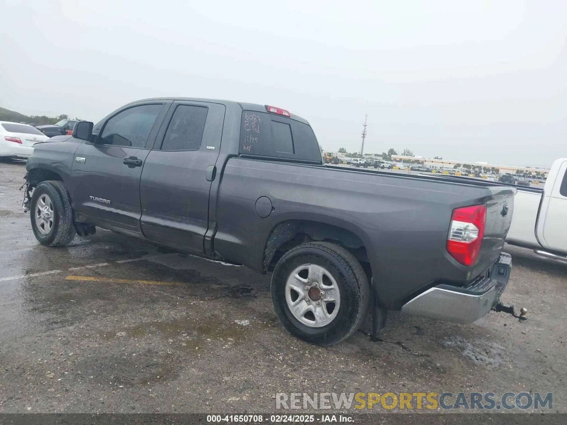 3 Photograph of a damaged car 5TFRY5F16KX246087 TOYOTA TUNDRA 2019