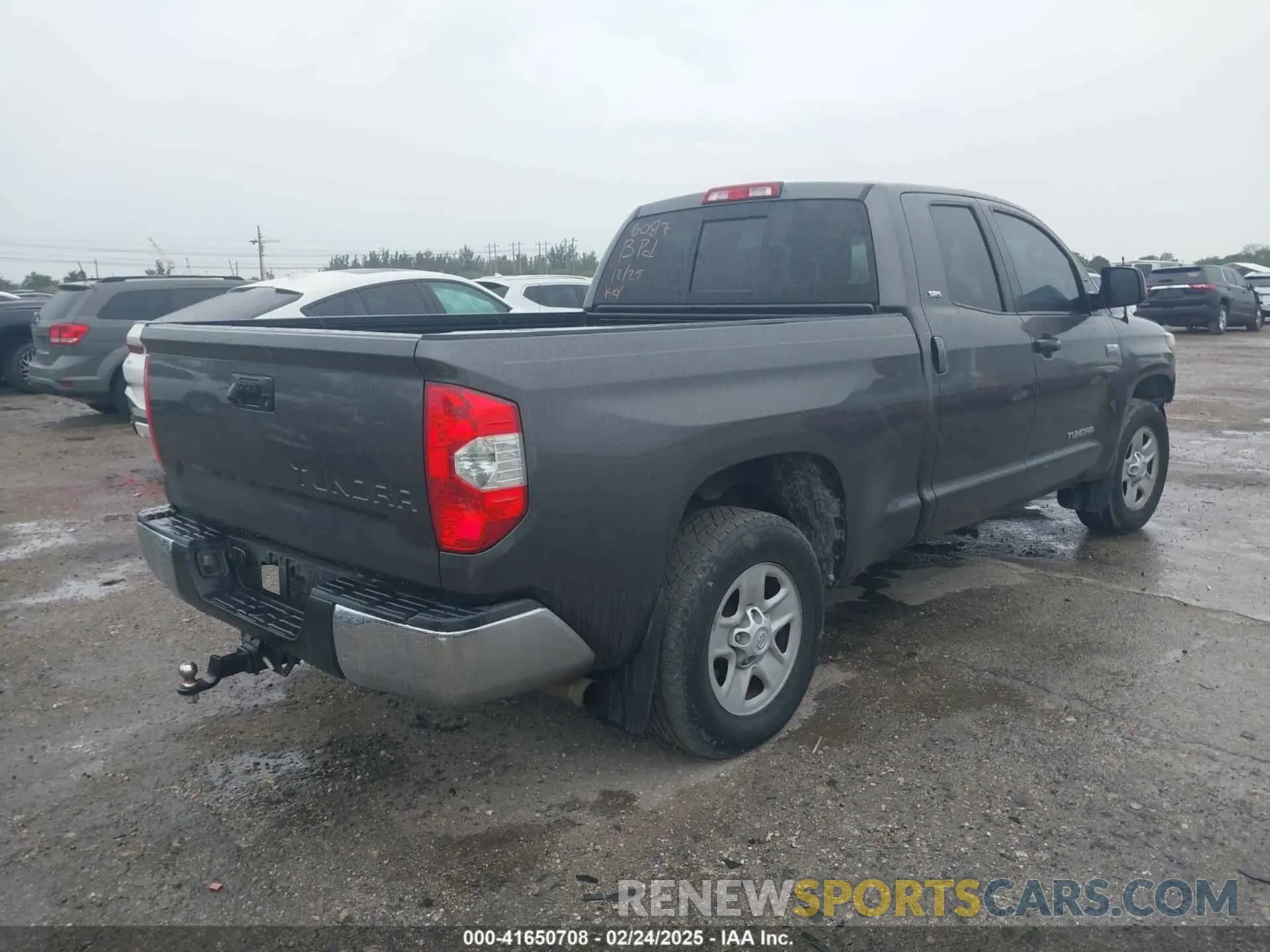 4 Photograph of a damaged car 5TFRY5F16KX246087 TOYOTA TUNDRA 2019
