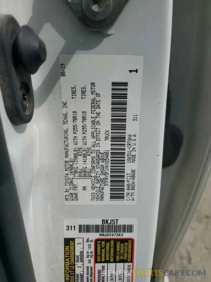 12 Photograph of a damaged car 5TFRY5F1XKX254001 TOYOTA TUNDRA 2019