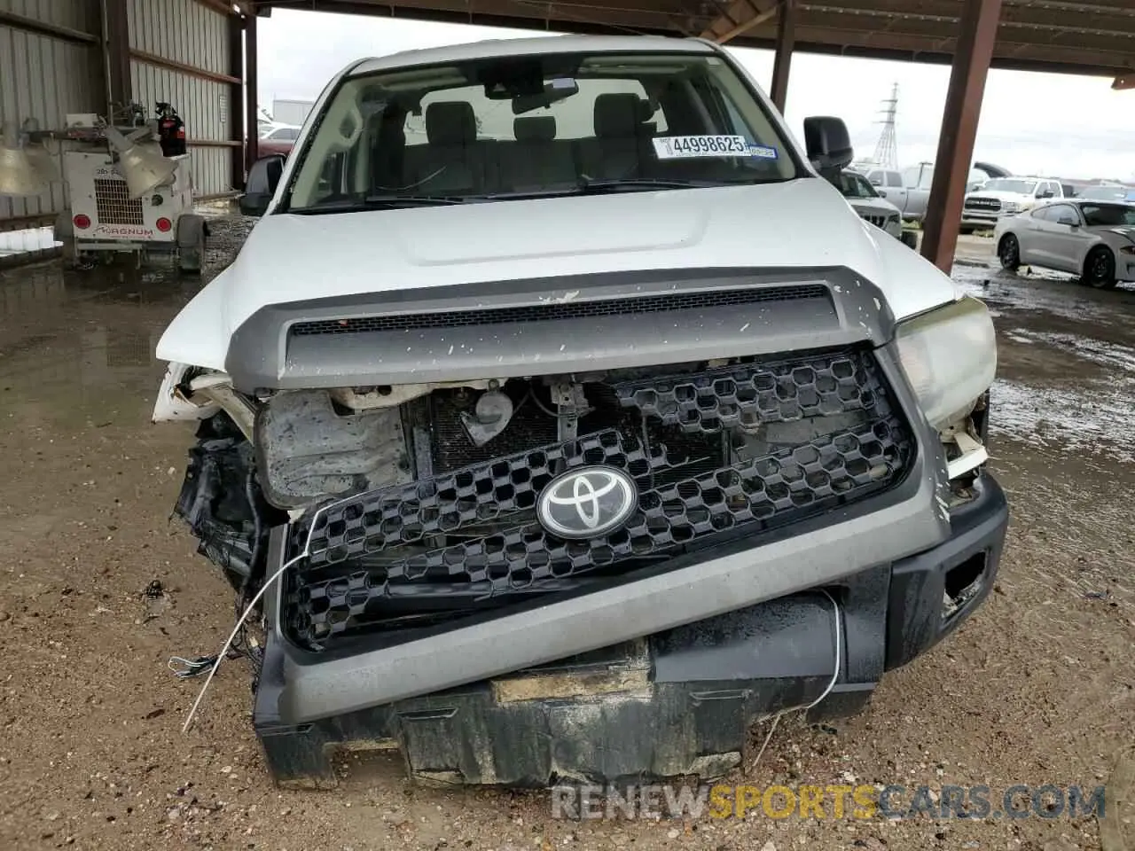 5 Photograph of a damaged car 5TFTY5F11KX010825 TOYOTA TUNDRA 2019