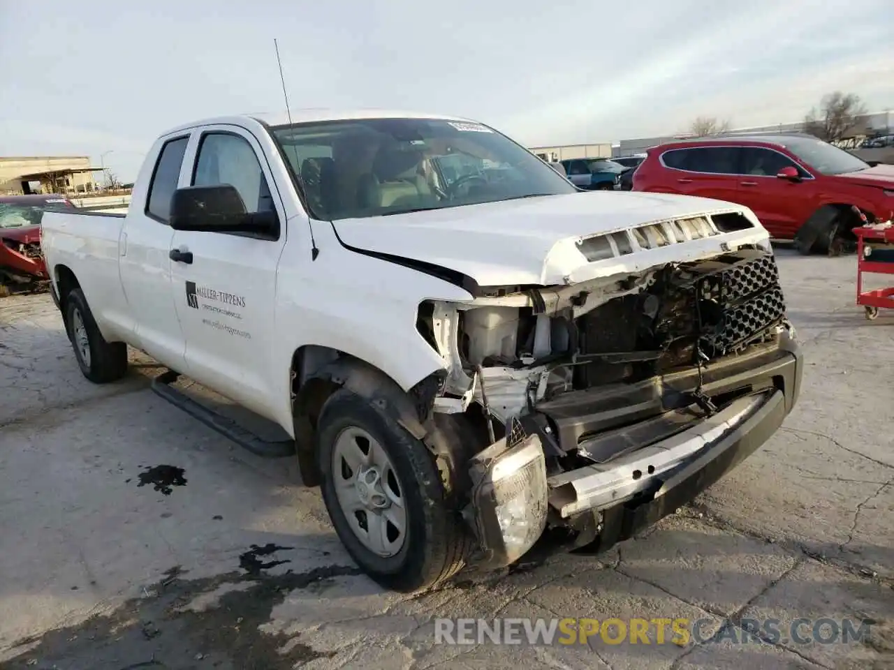 1 Photograph of a damaged car 5TFTY5F17KX010697 TOYOTA TUNDRA 2019