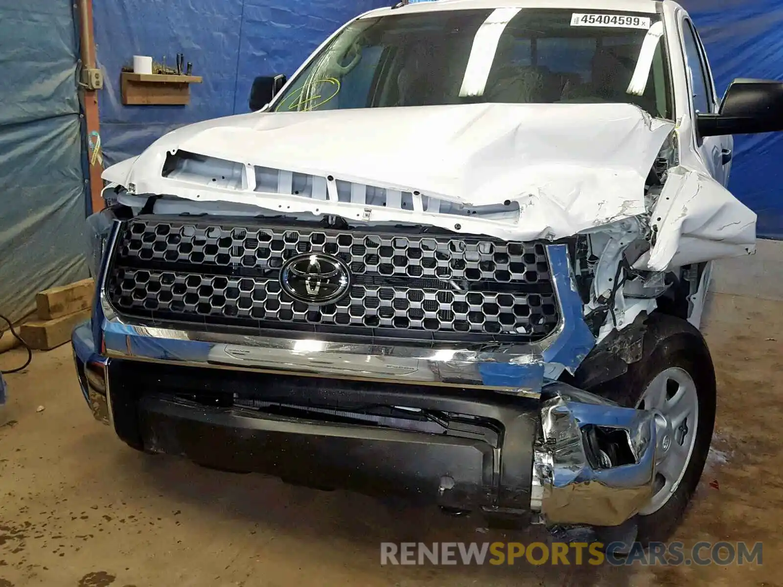 9 Photograph of a damaged car 5TFUM5F11KX083810 TOYOTA TUNDRA 2019