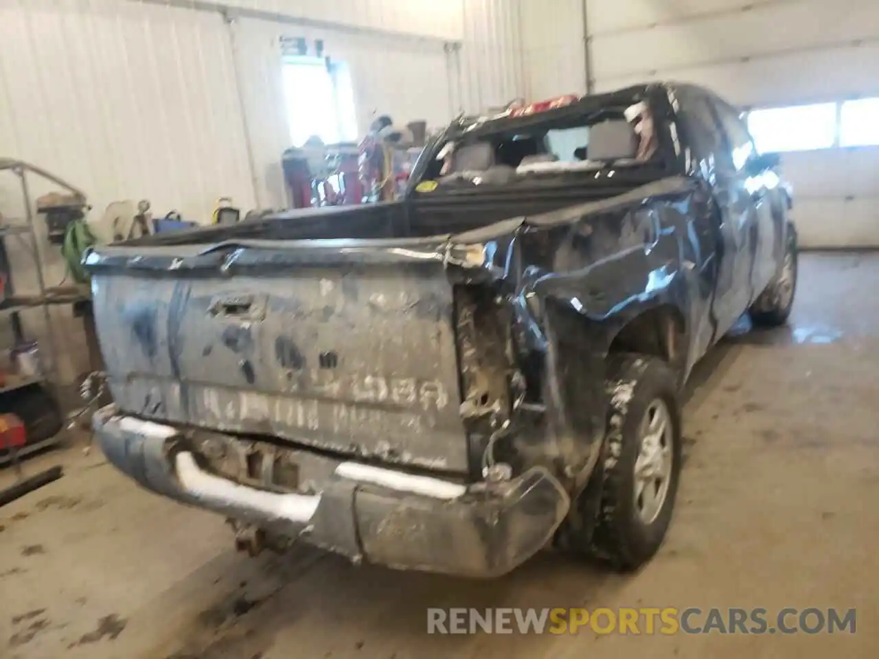 4 Photograph of a damaged car 5TFUM5F16KX082569 TOYOTA TUNDRA 2019