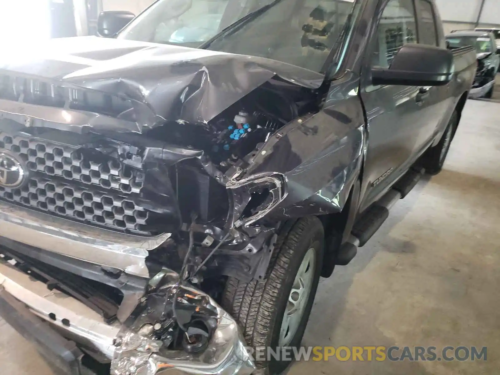 9 Photograph of a damaged car 5TFUM5F16KX083124 TOYOTA TUNDRA 2019