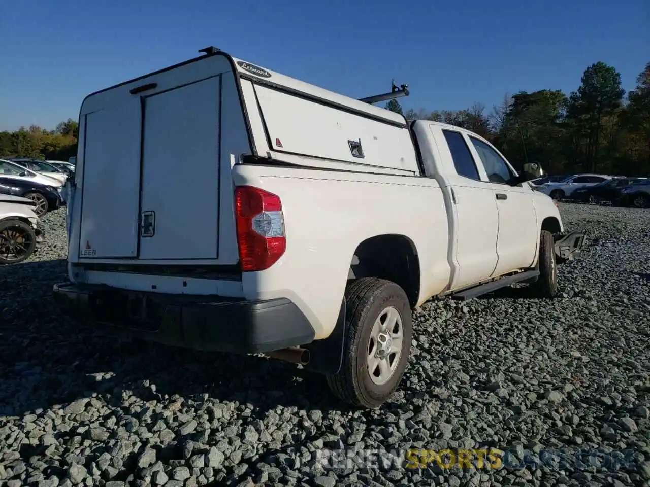 4 Photograph of a damaged car 5TFUM5F16KX084029 TOYOTA TUNDRA 2019