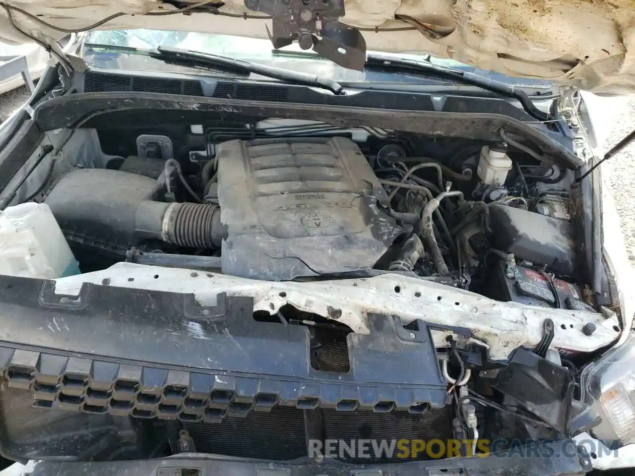 7 Photograph of a damaged car 5TFUM5F18KX080273 TOYOTA TUNDRA 2019