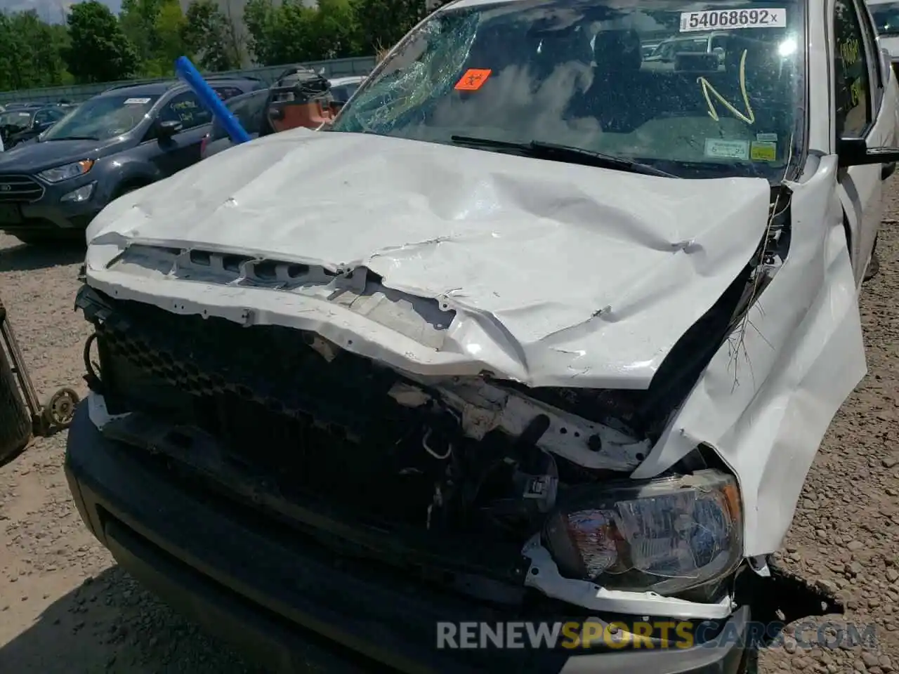 9 Photograph of a damaged car 5TFUM5F18KX080273 TOYOTA TUNDRA 2019