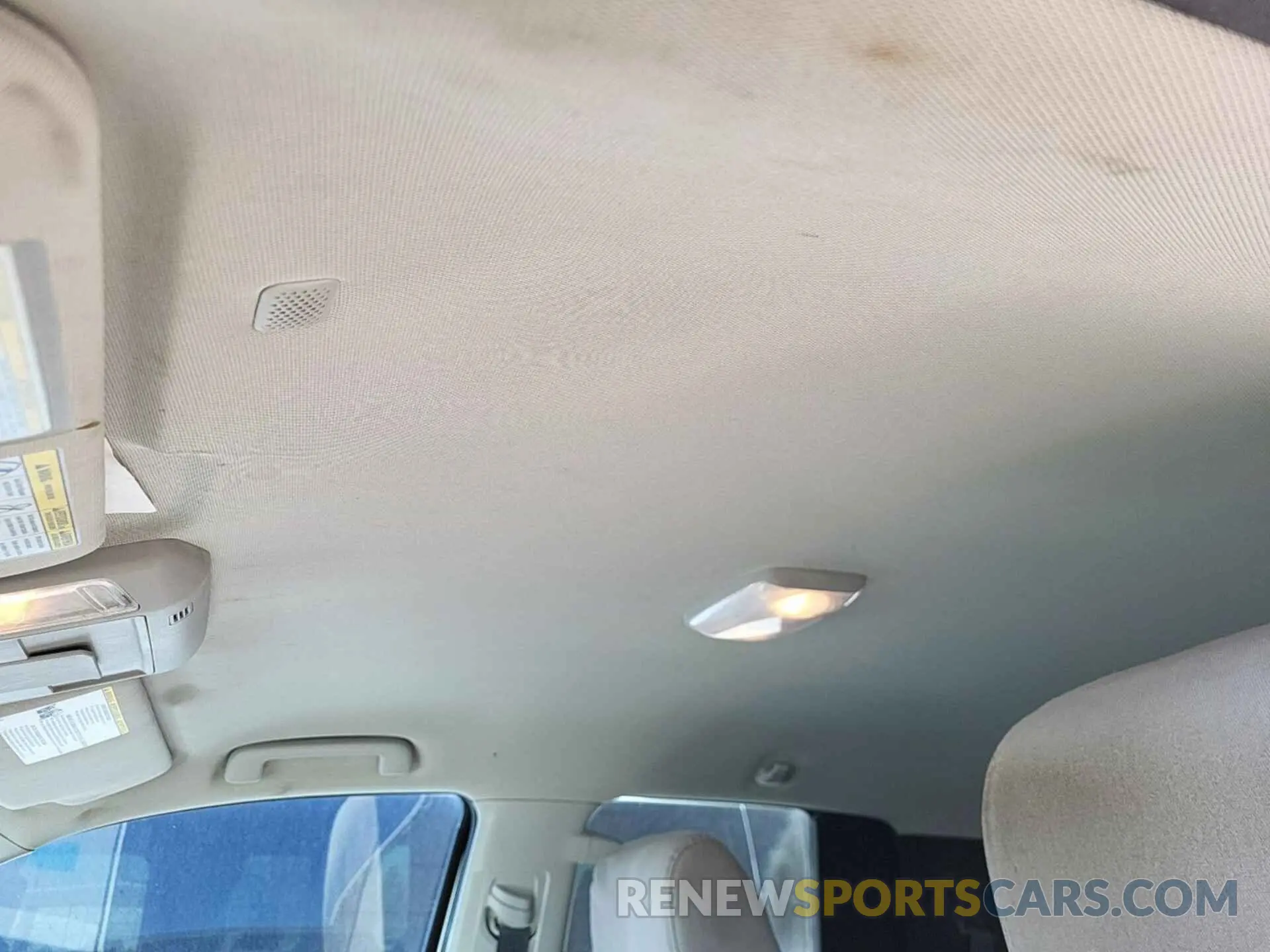 24 Photograph of a damaged car 5TFUW5F10KX831795 TOYOTA TUNDRA 2019