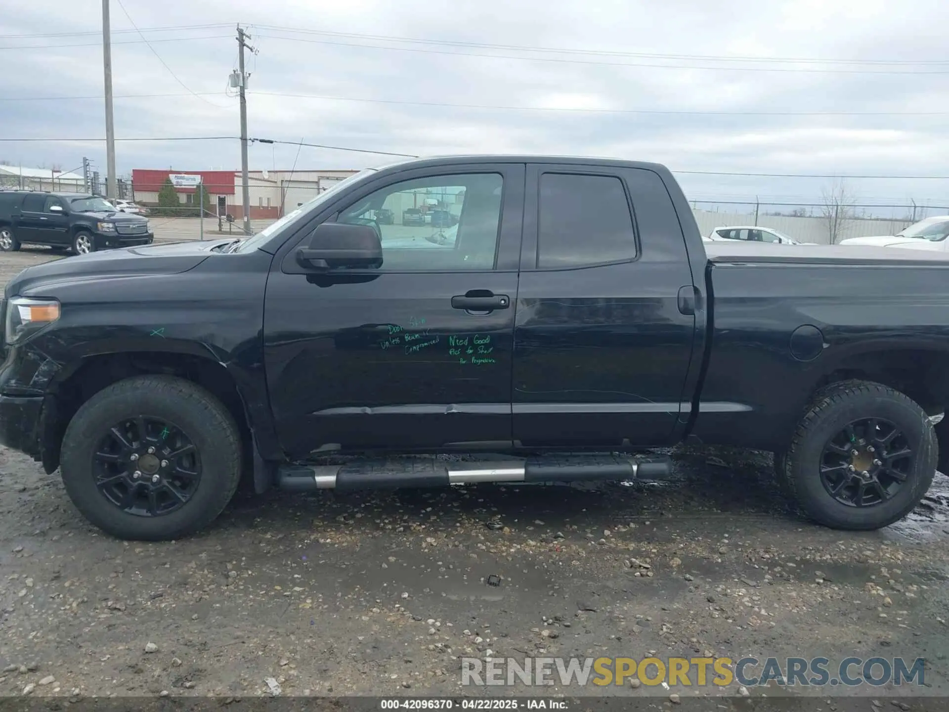 15 Photograph of a damaged car 5TFUW5F11KX807277 TOYOTA TUNDRA 2019
