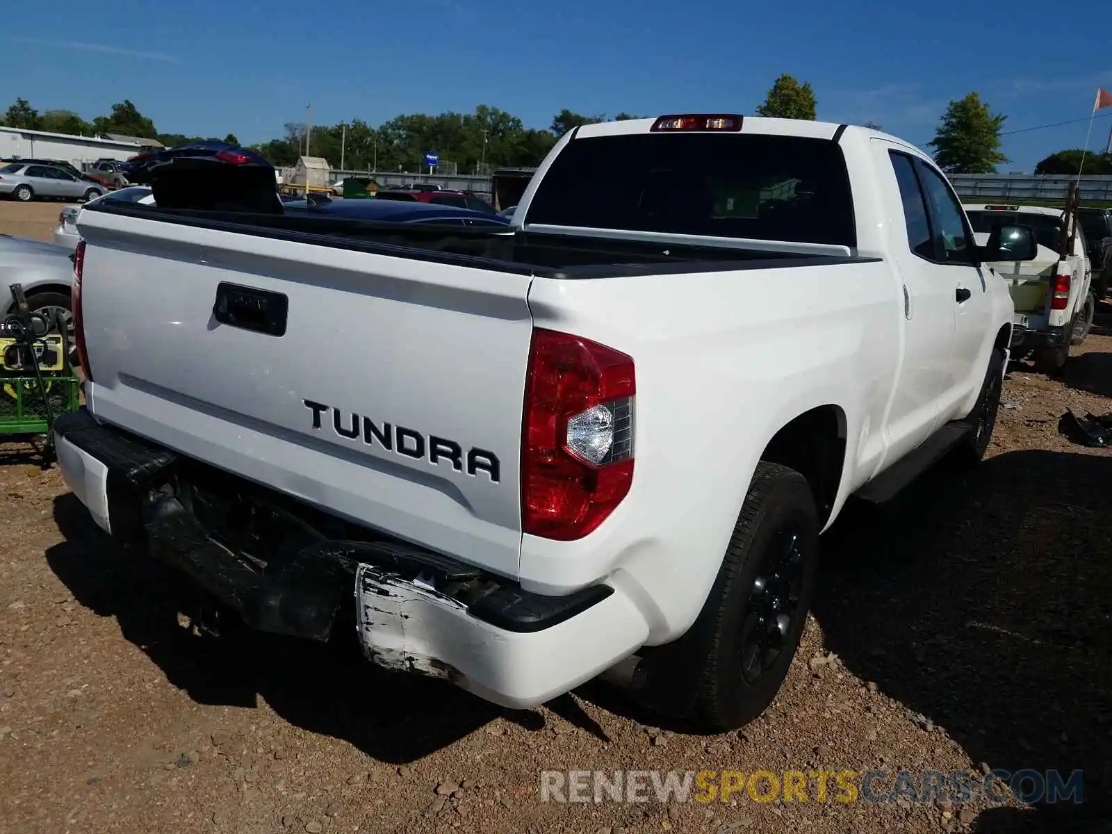 4 Photograph of a damaged car 5TFUW5F11KX809899 TOYOTA TUNDRA 2019