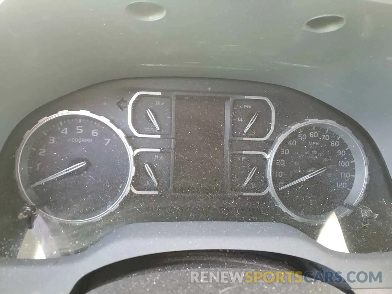 9 Photograph of a damaged car 5TFUW5F11KX857841 TOYOTA TUNDRA 2019