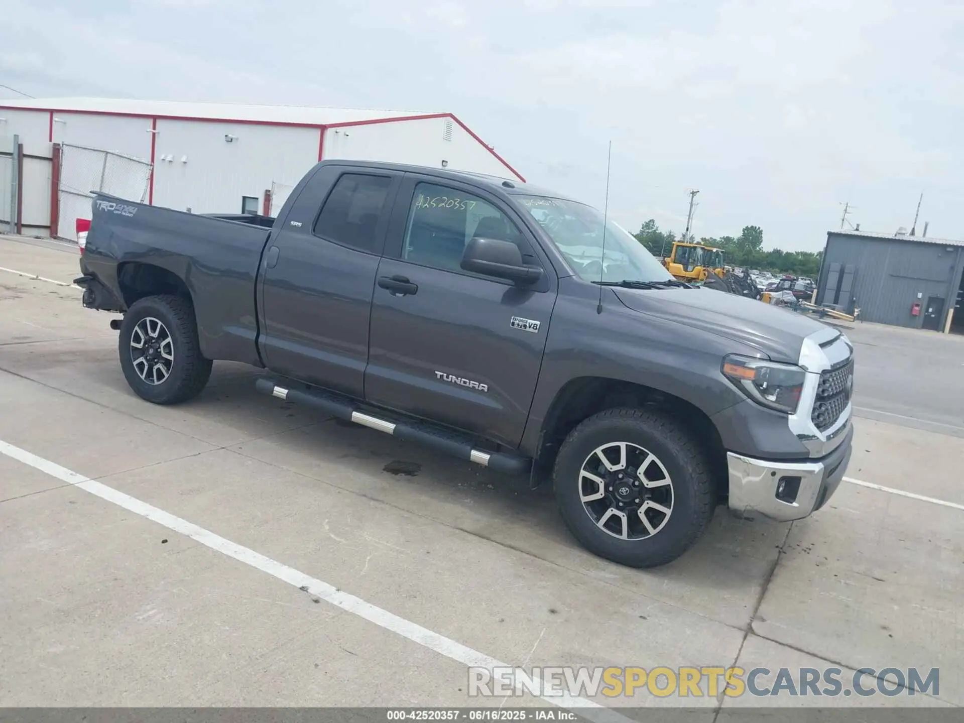 1 Photograph of a damaged car 5TFUW5F15KX807976 TOYOTA TUNDRA 2019