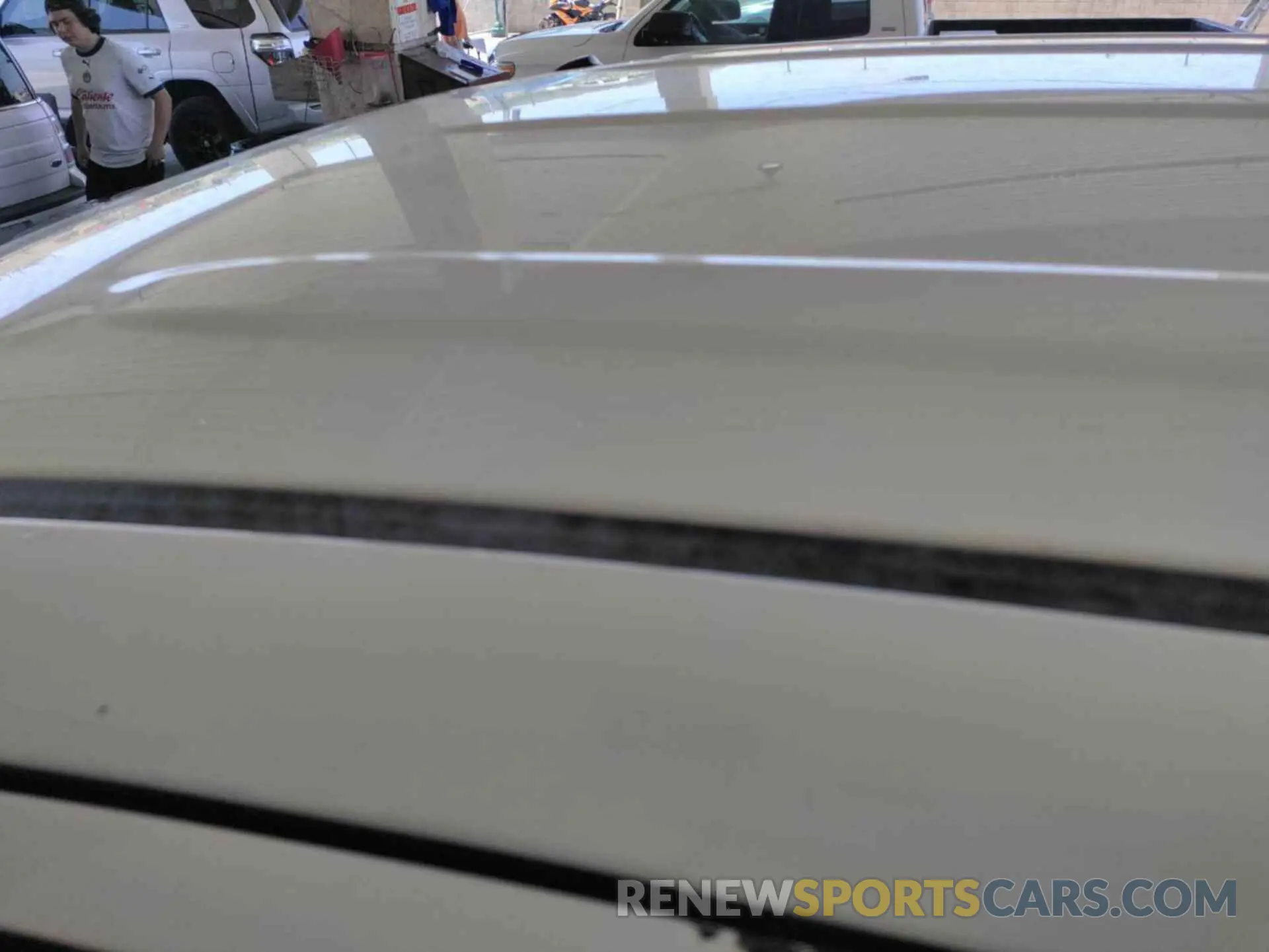 5 Photograph of a damaged car 5TFUW5F16KX856541 TOYOTA TUNDRA 2019