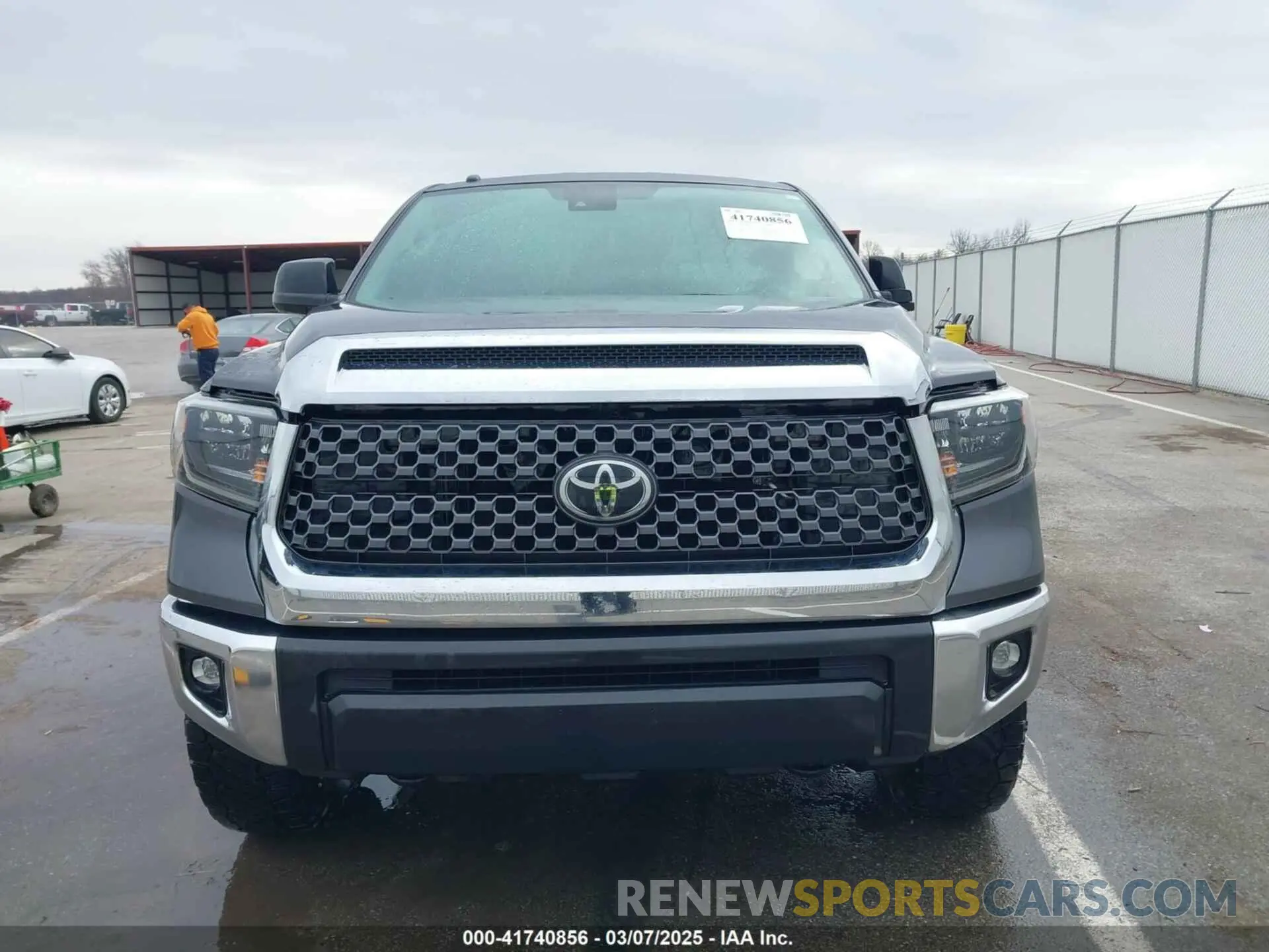 13 Photograph of a damaged car 5TFUW5F17KX789934 TOYOTA TUNDRA 2019