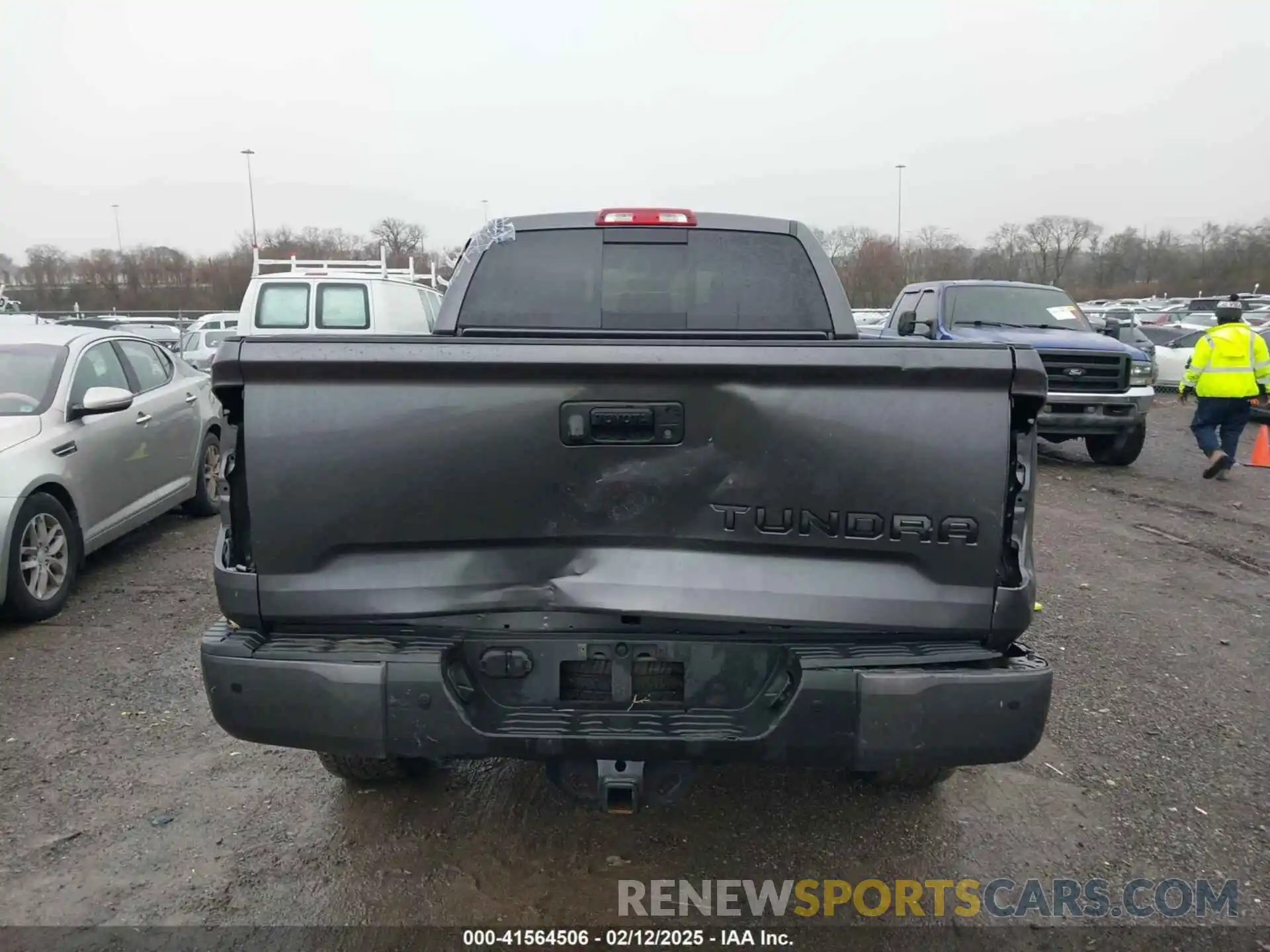 16 Photograph of a damaged car 5TFUW5F19KX792656 TOYOTA TUNDRA 2019