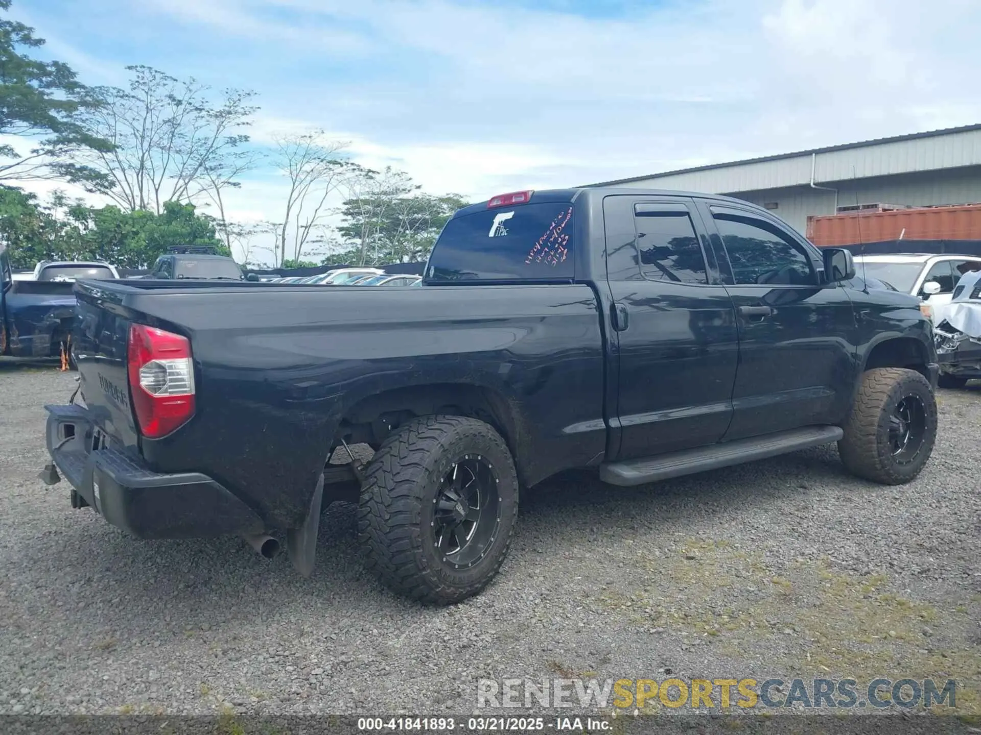 13 Photograph of a damaged car 5TFUY5F10KX789414 TOYOTA TUNDRA 2019