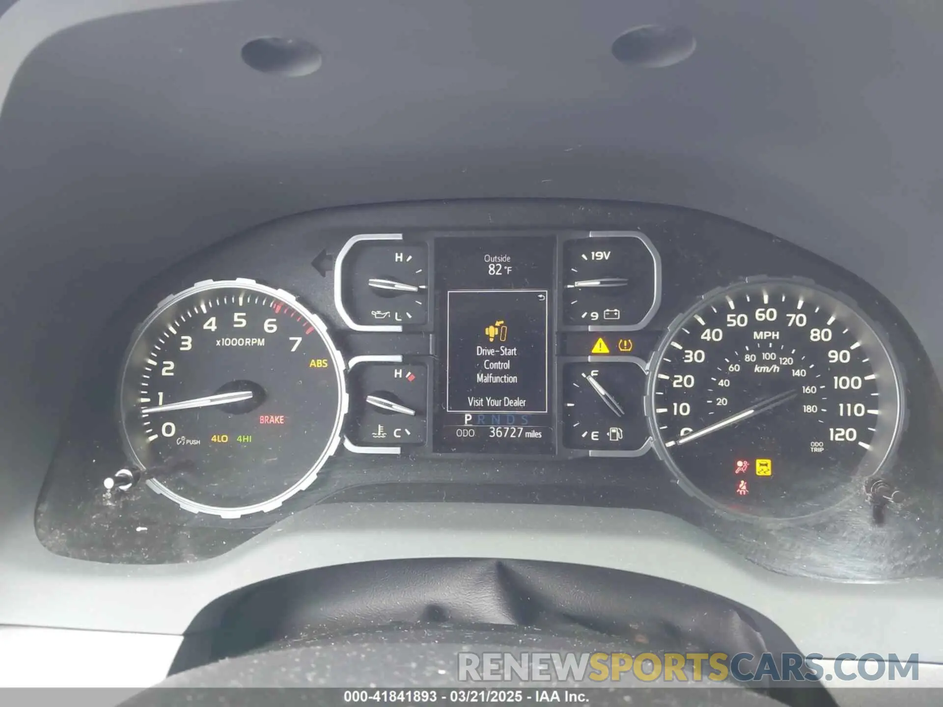 7 Photograph of a damaged car 5TFUY5F10KX789414 TOYOTA TUNDRA 2019