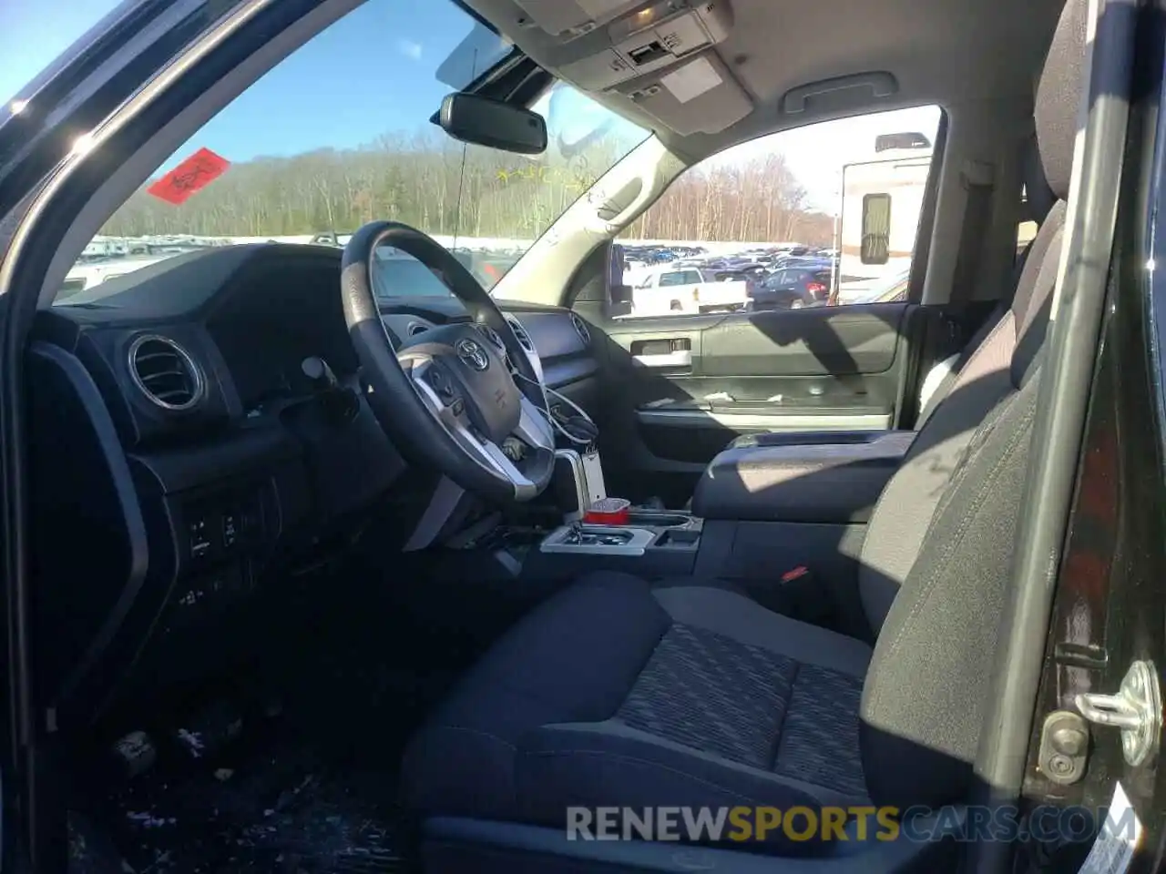 5 Photograph of a damaged car 5TFUY5F10KX856027 TOYOTA TUNDRA 2019