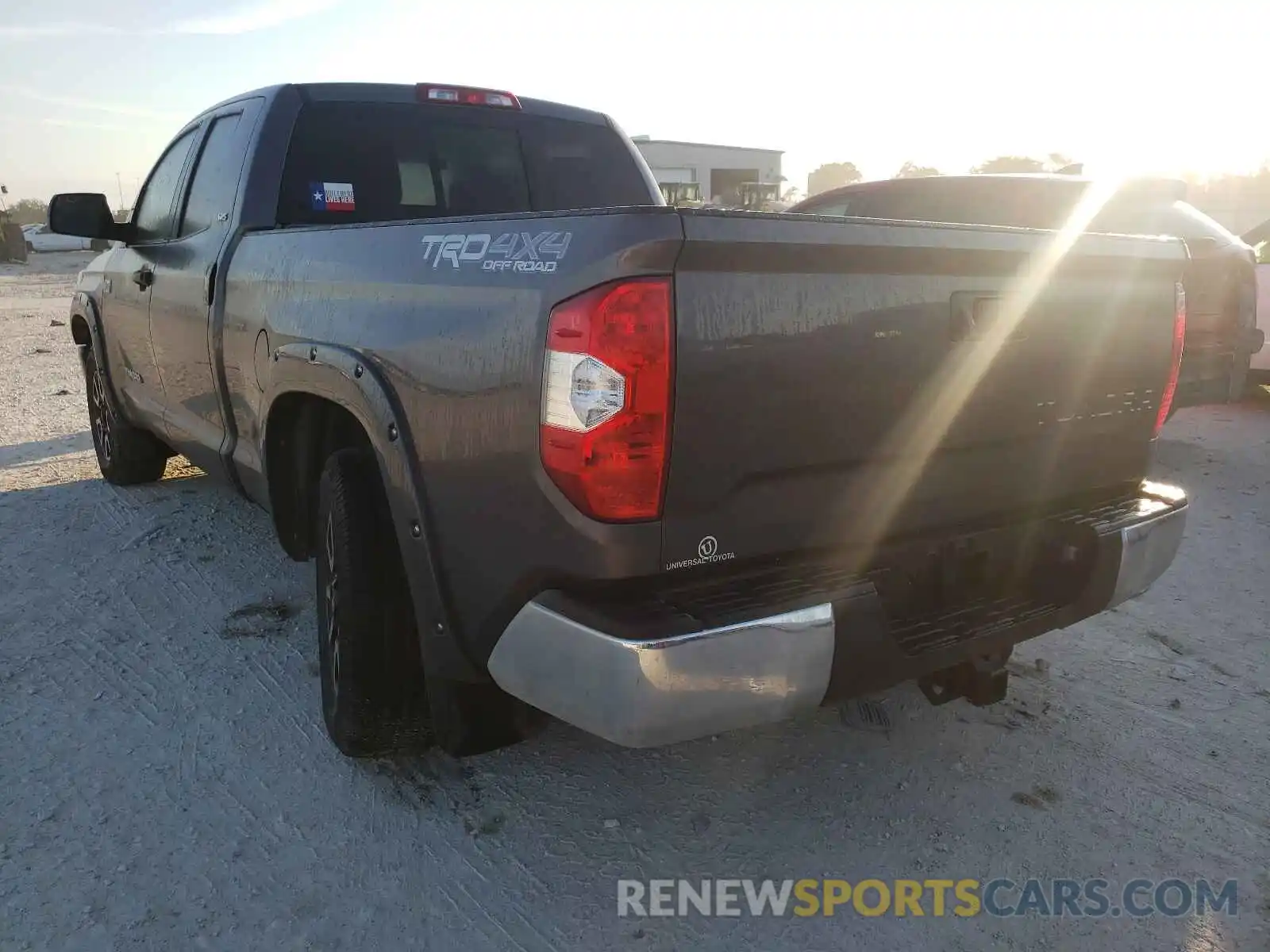 3 Photograph of a damaged car 5TFUY5F11KX792371 TOYOTA TUNDRA 2019