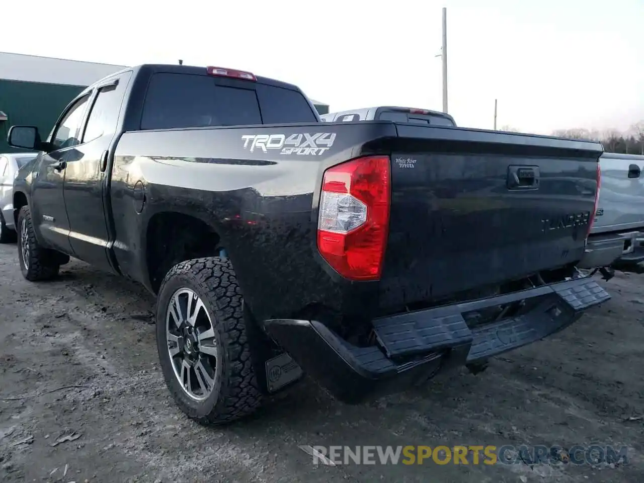 3 Photograph of a damaged car 5TFUY5F11KX850303 TOYOTA TUNDRA 2019