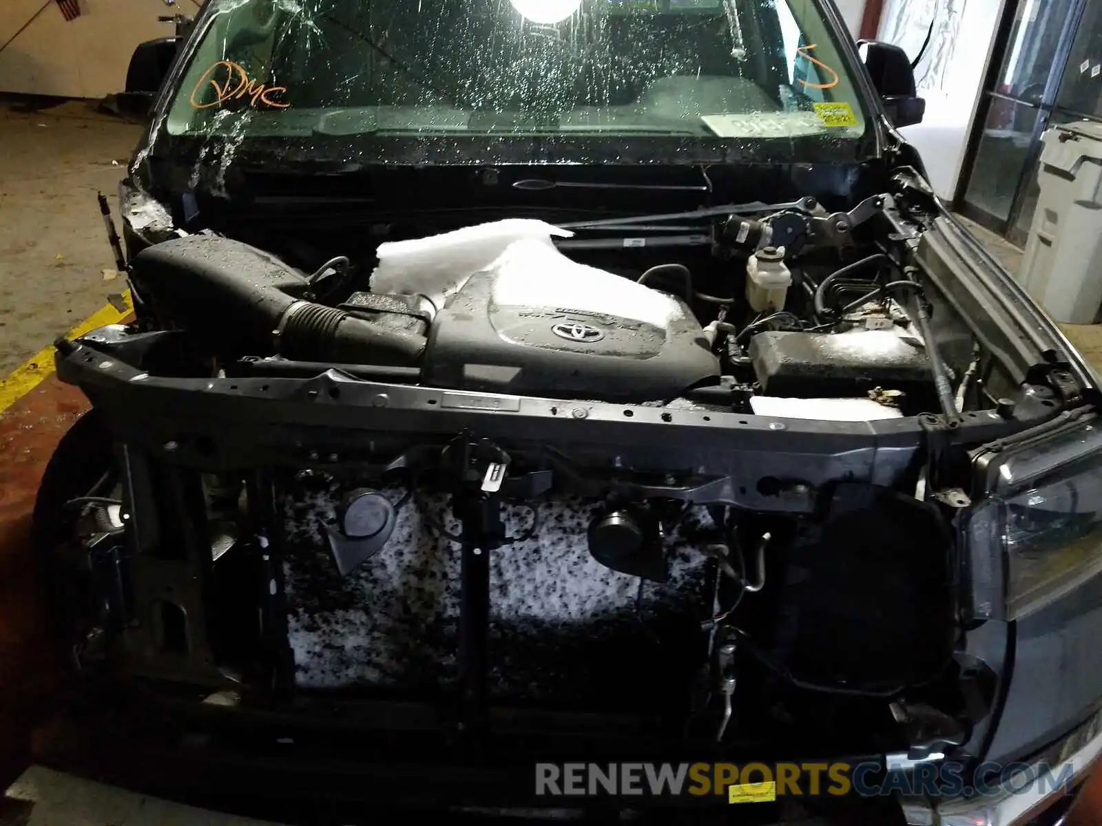 7 Photograph of a damaged car 5TFUY5F12KX822705 TOYOTA TUNDRA 2019